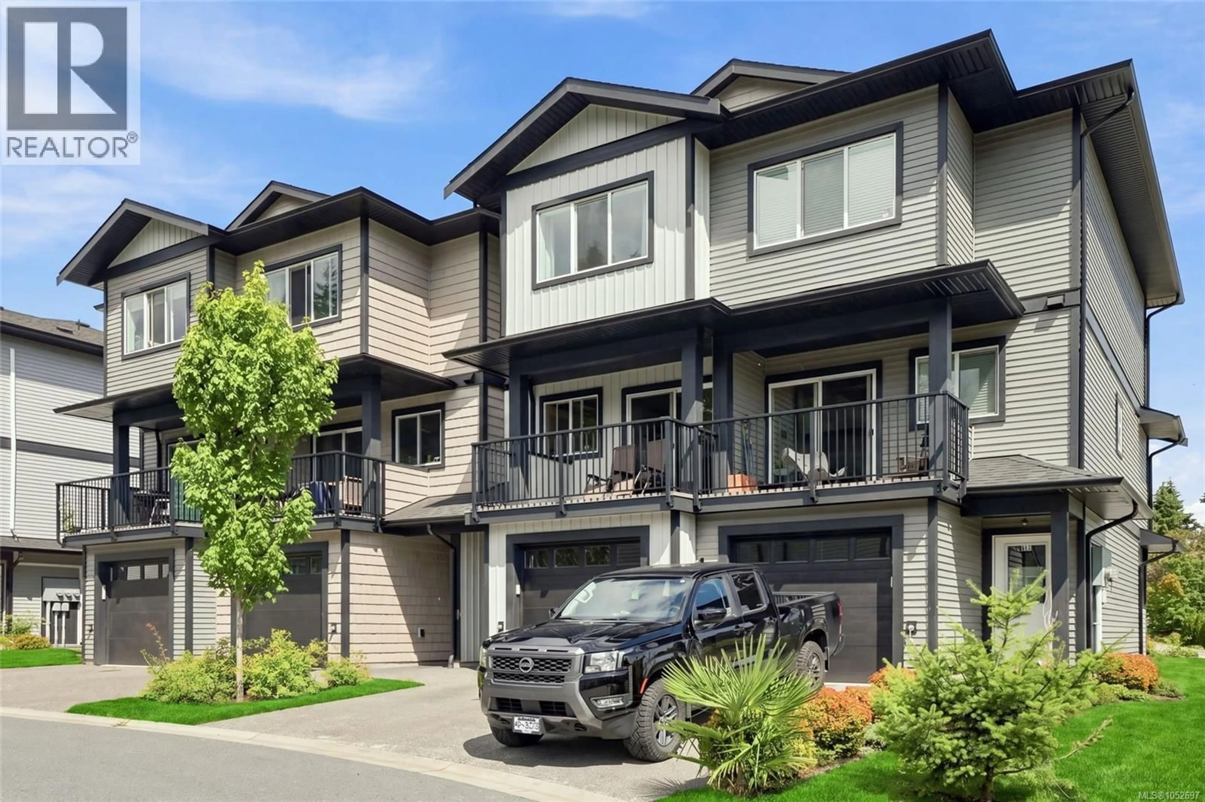 Home with vinyl exterior material, street for 129 - 600 NINTH STREET, Nanaimo British Columbia V9R0L4
