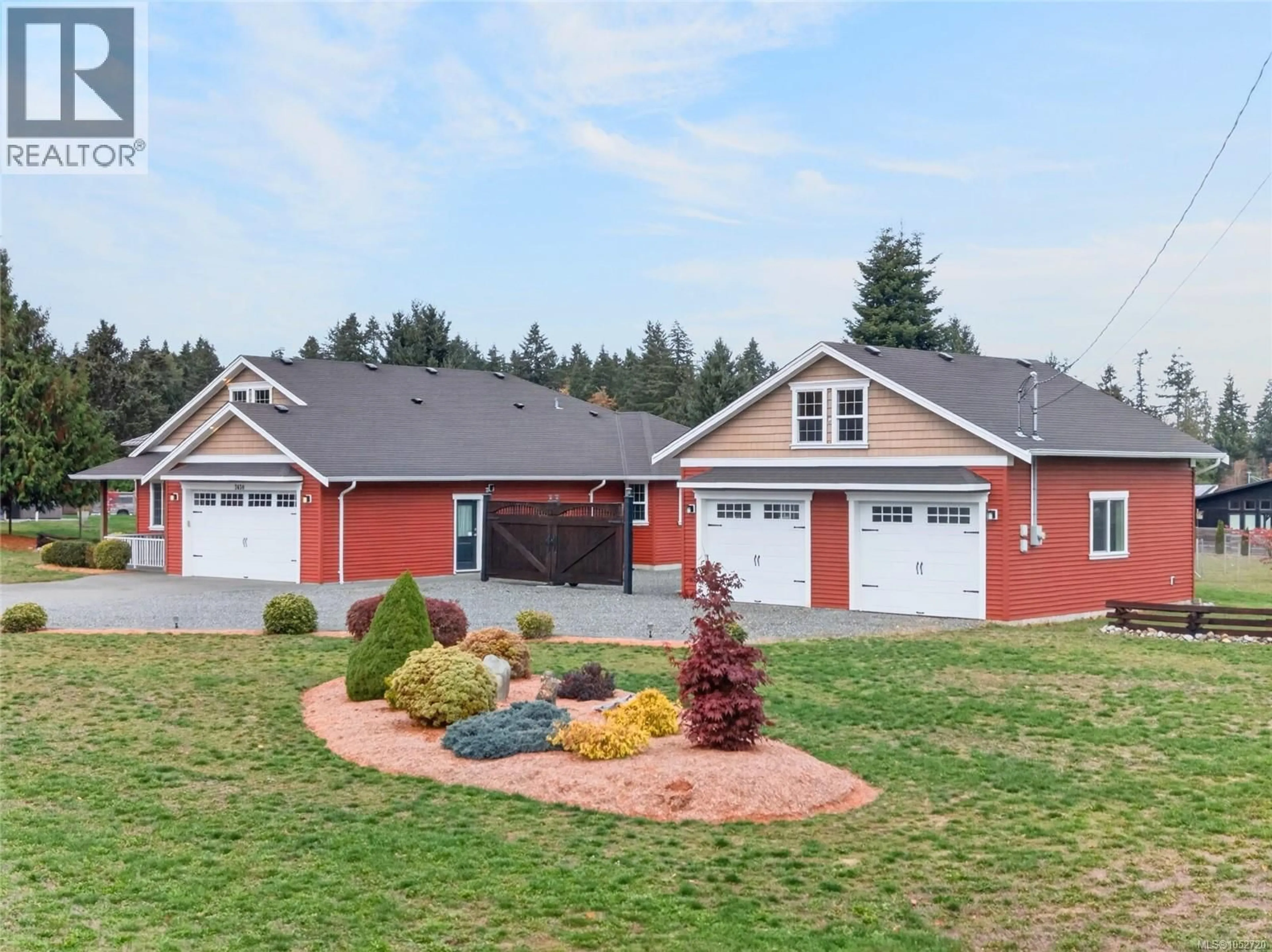Home with vinyl exterior material, unknown for 3630 EAGLEVIEW DRIVE, Courtenay British Columbia V9N4A7