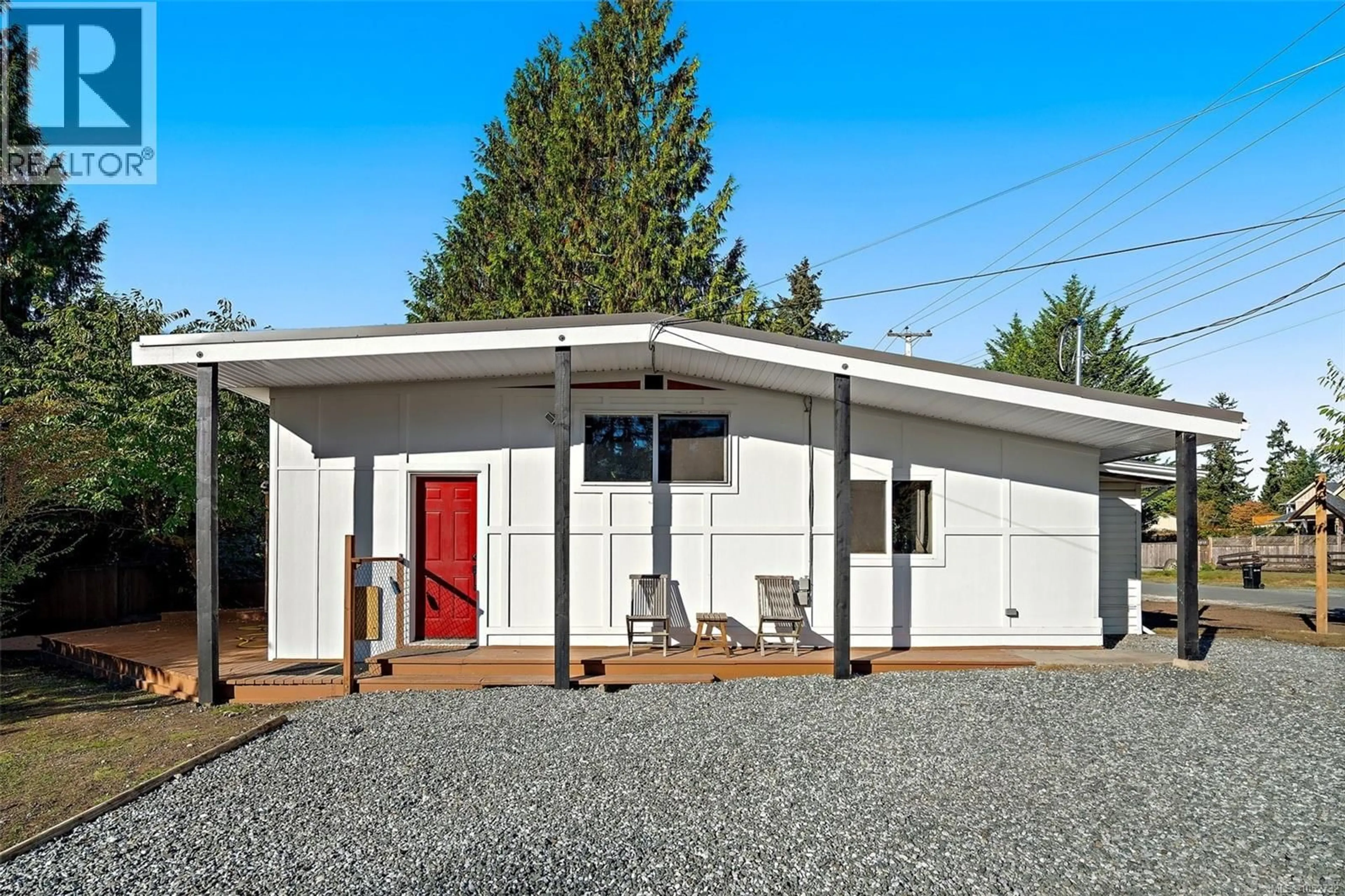 Home with vinyl exterior material, street for 1404 FAIRFIELD ROAD, Cobble Hill British Columbia V8H0H7