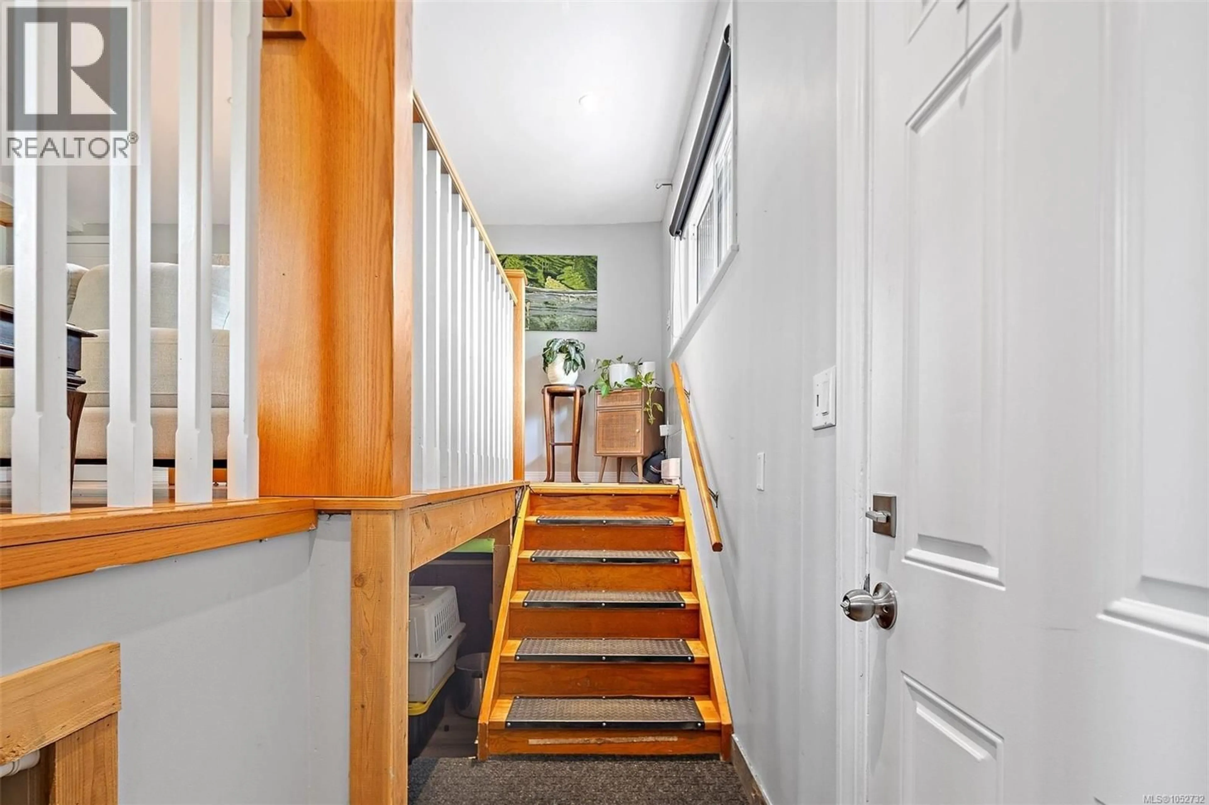 Indoor foyer for 1404 FAIRFIELD ROAD, Cobble Hill British Columbia V8H0H7
