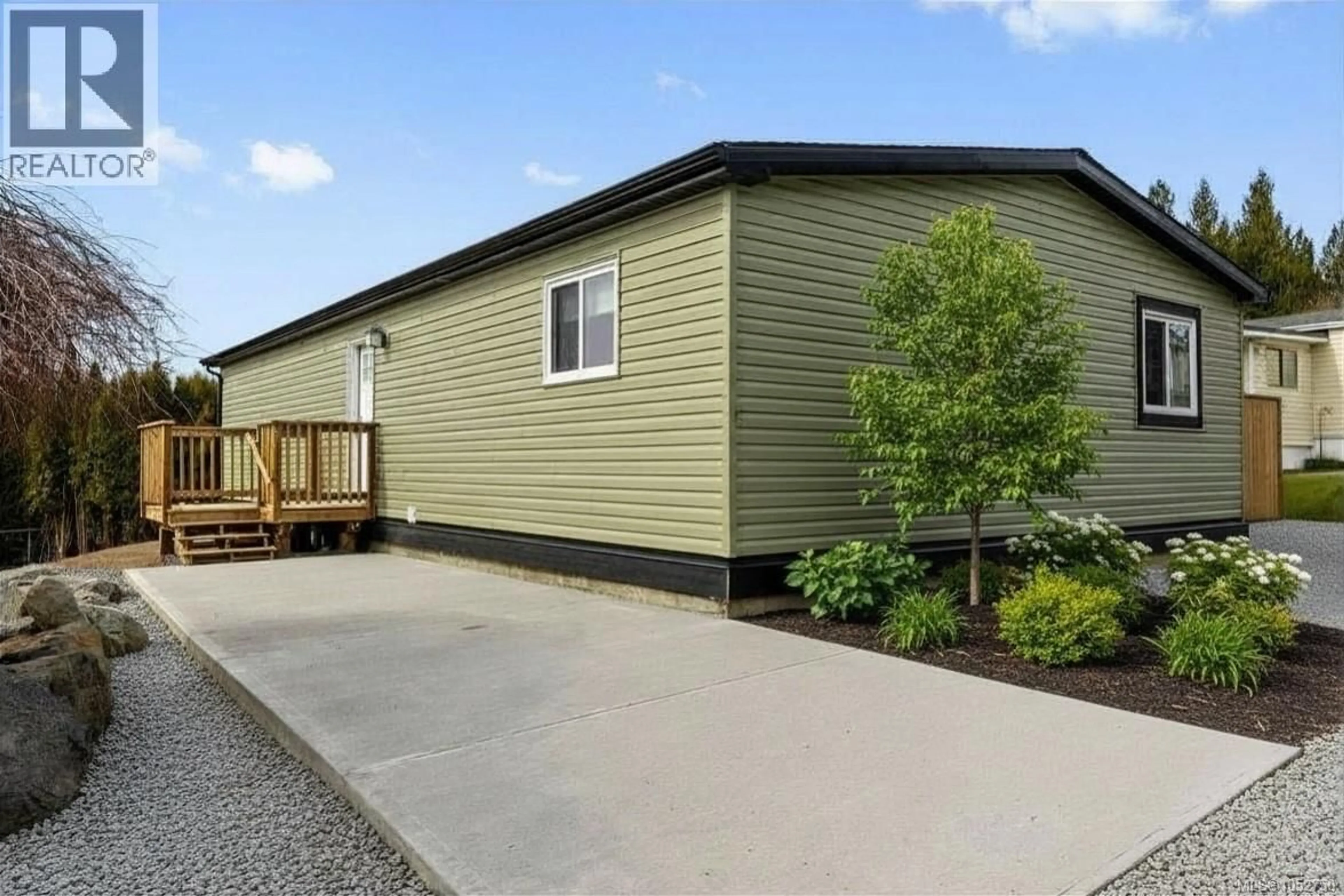 Home with vinyl exterior material, street for 72 - 1160 SHELLBOURNE BOULEVARD, Campbell River British Columbia V9W5G5