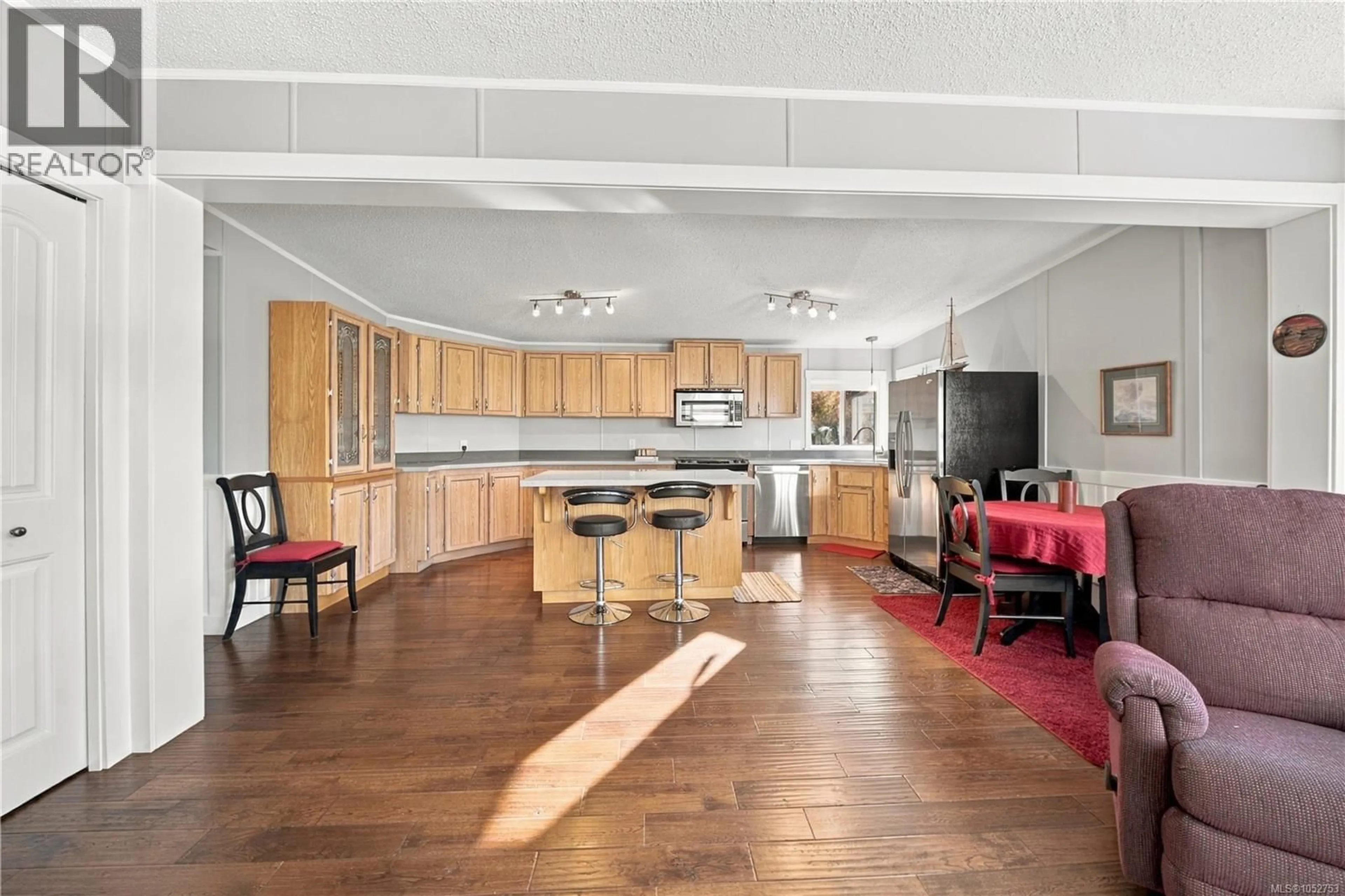 Open concept kitchen, ceramic/tile floor for 7 - 2301 ARBOT ROAD, Nanaimo British Columbia V9R6S5