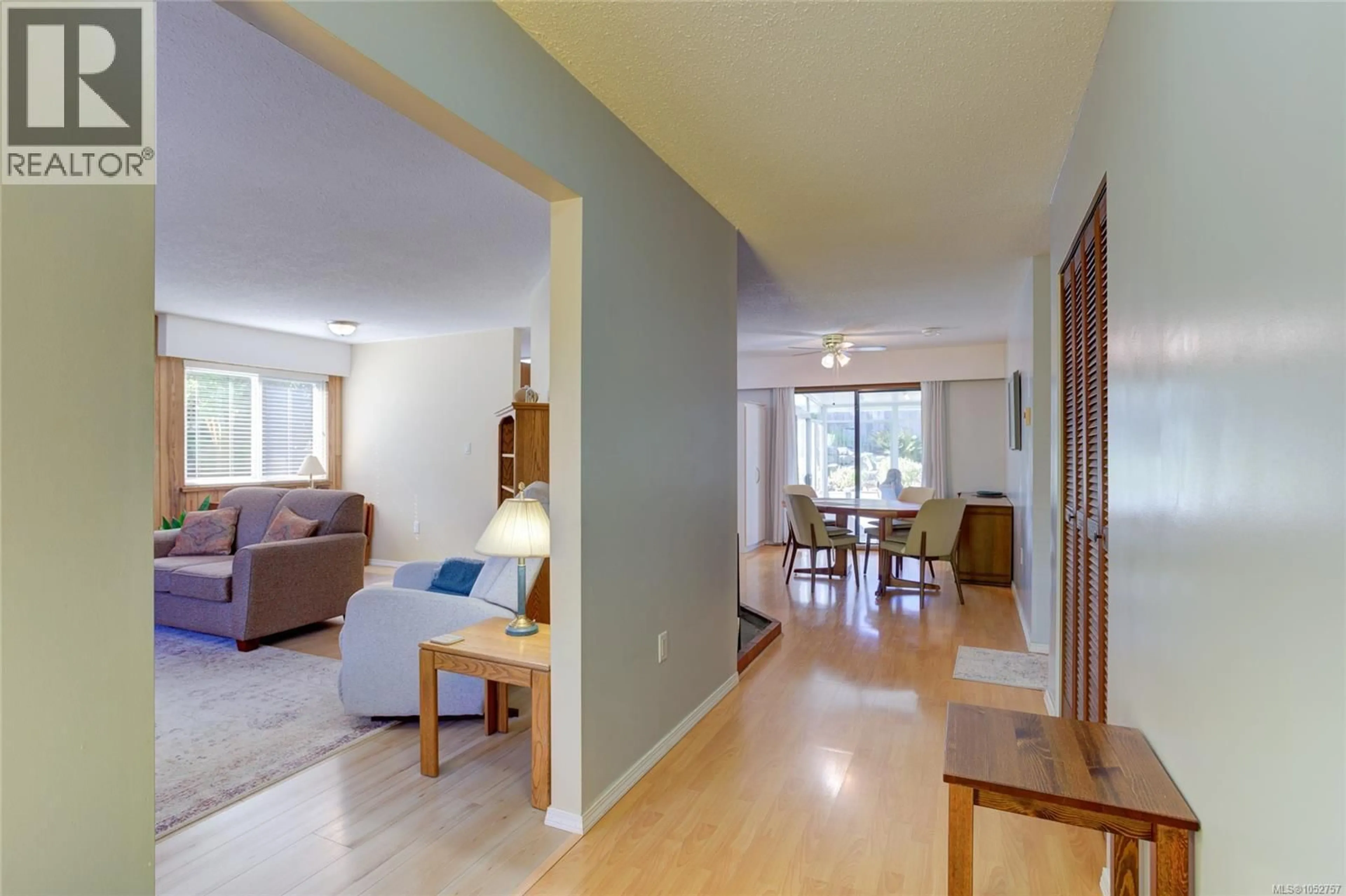 Living room with furniture, wood/laminate floor for 1837 SANDRA PLACE, Duncan British Columbia V9L5A4