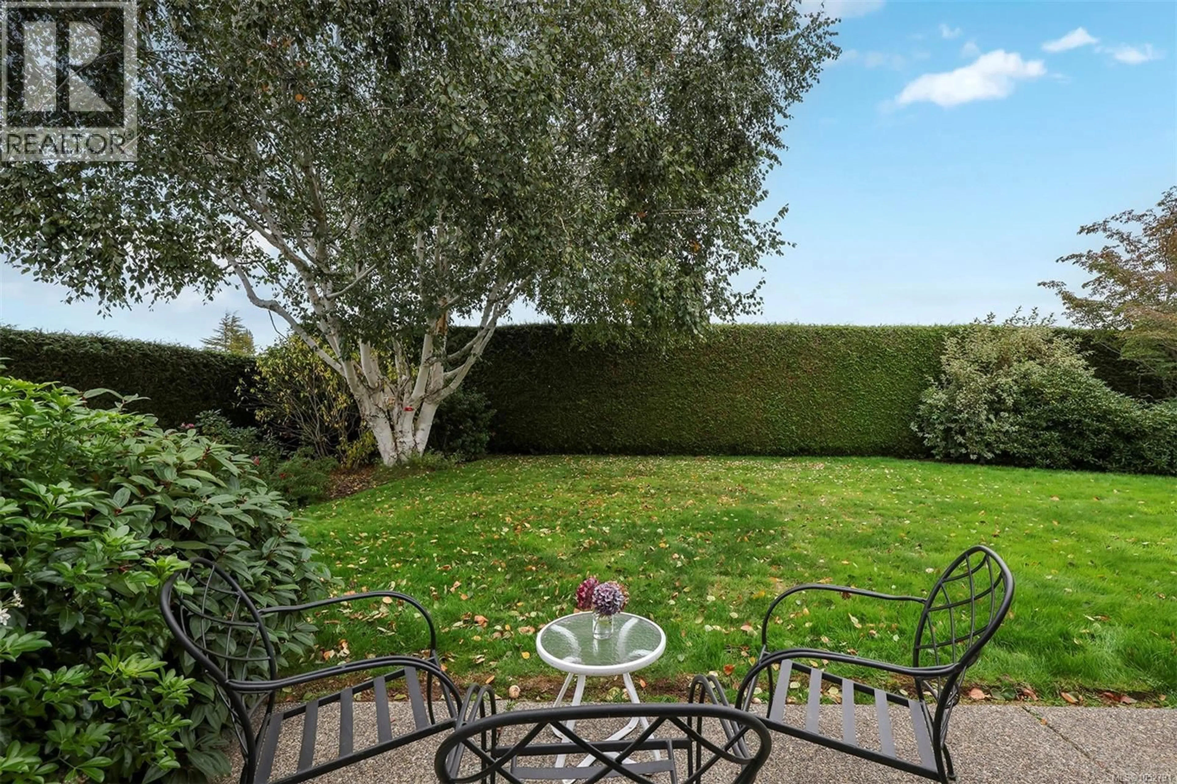 Patio, unknown for 495 TROON CLOSE, Qualicum Beach British Columbia V9K1C9