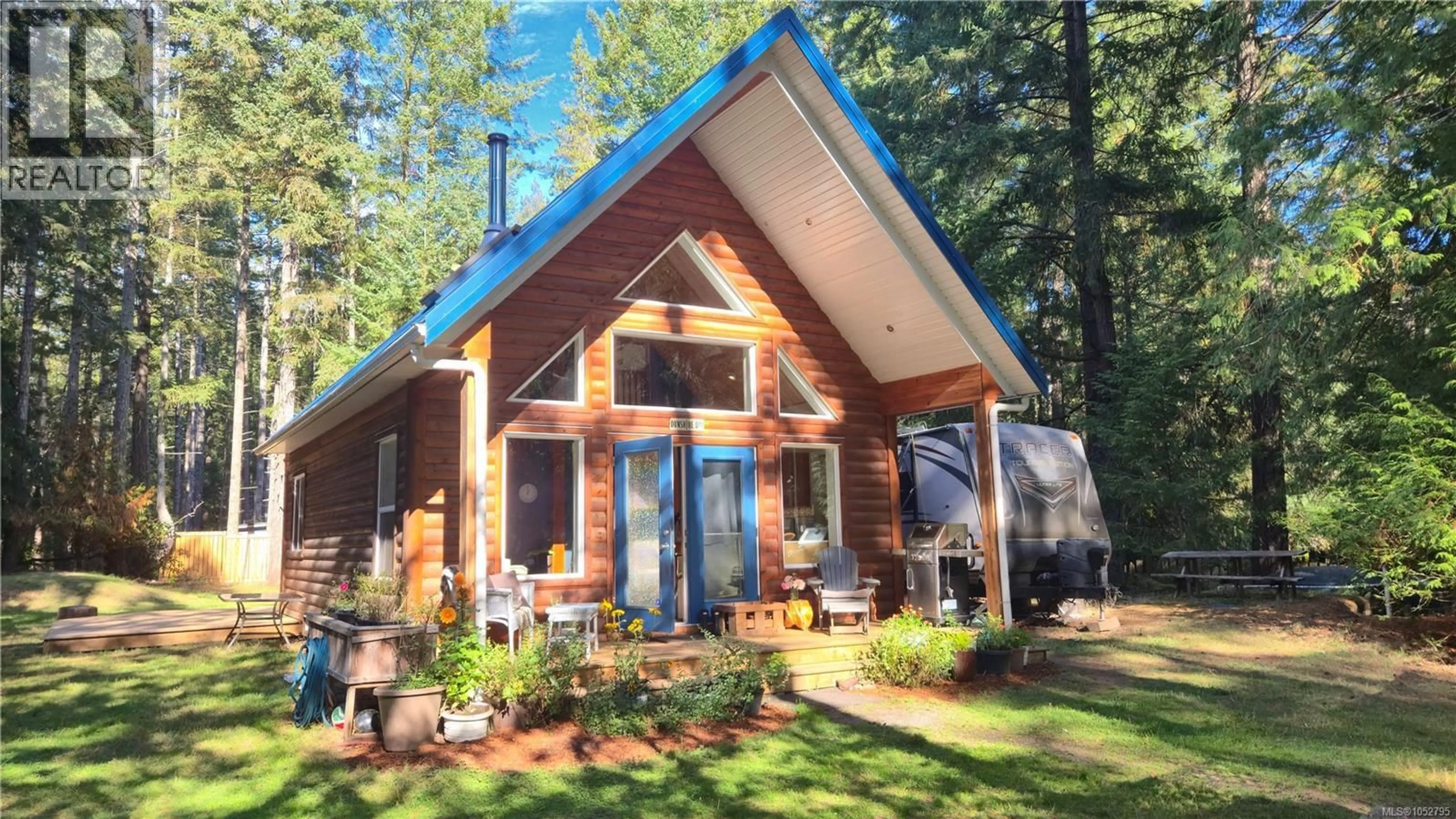 Home with vinyl exterior material, unknown for 434 DUNSHIRE DRIVE, Gabriola Island British Columbia V0R1X2