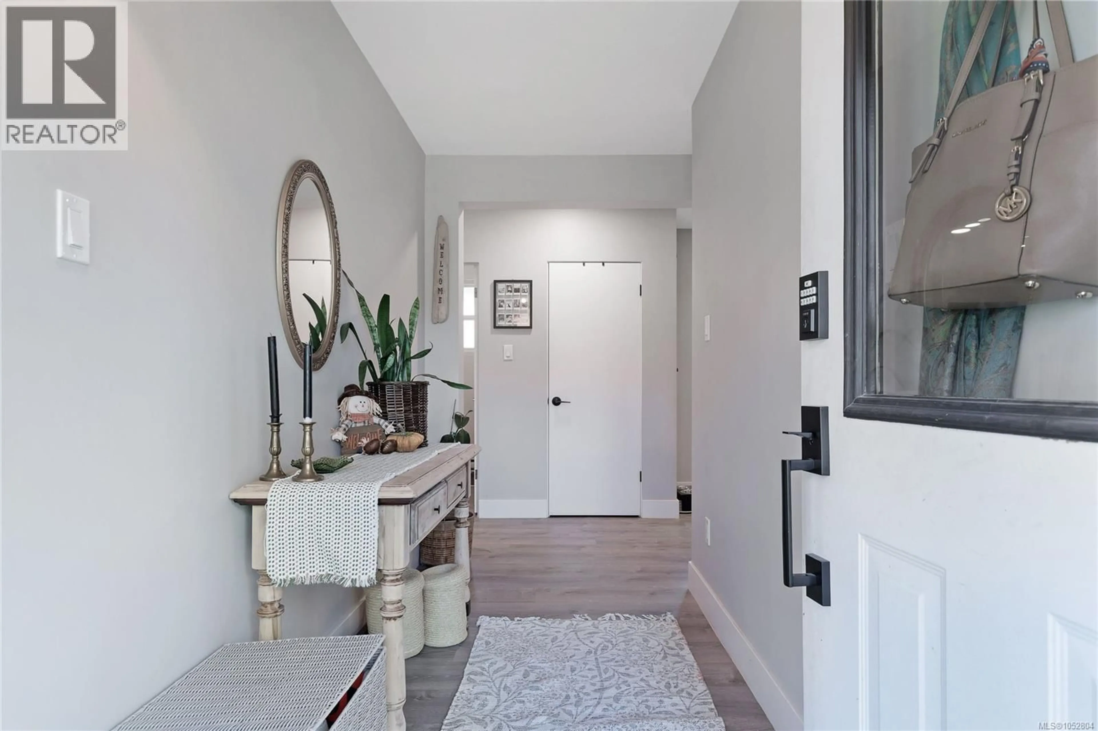 Indoor entryway for 440 ALLWOOD ROAD, Parksville British Columbia V9P1C2