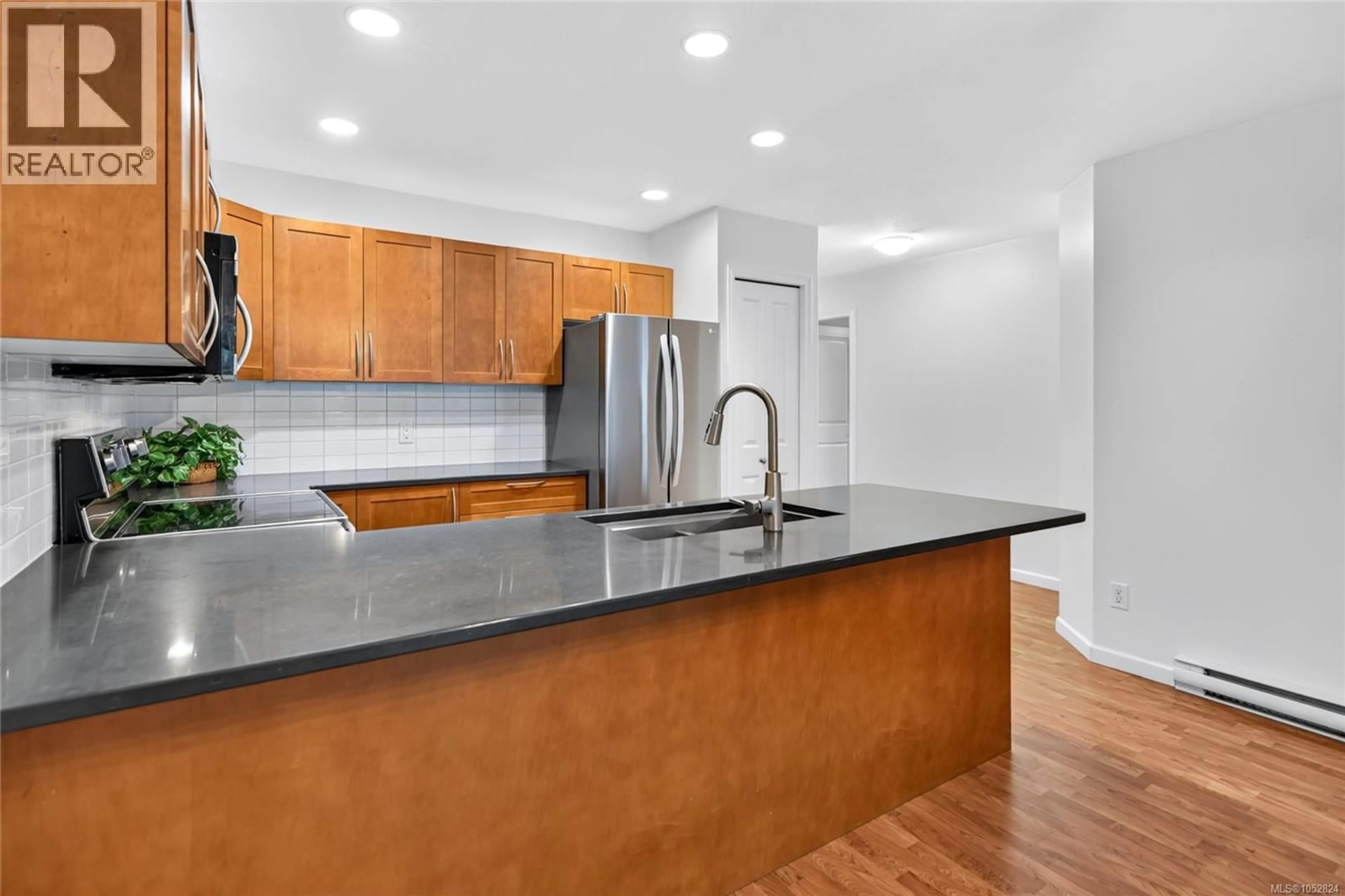 Open concept kitchen, unknown for 9 - 2728 1ST STREET, Courtenay British Columbia V9N4A4