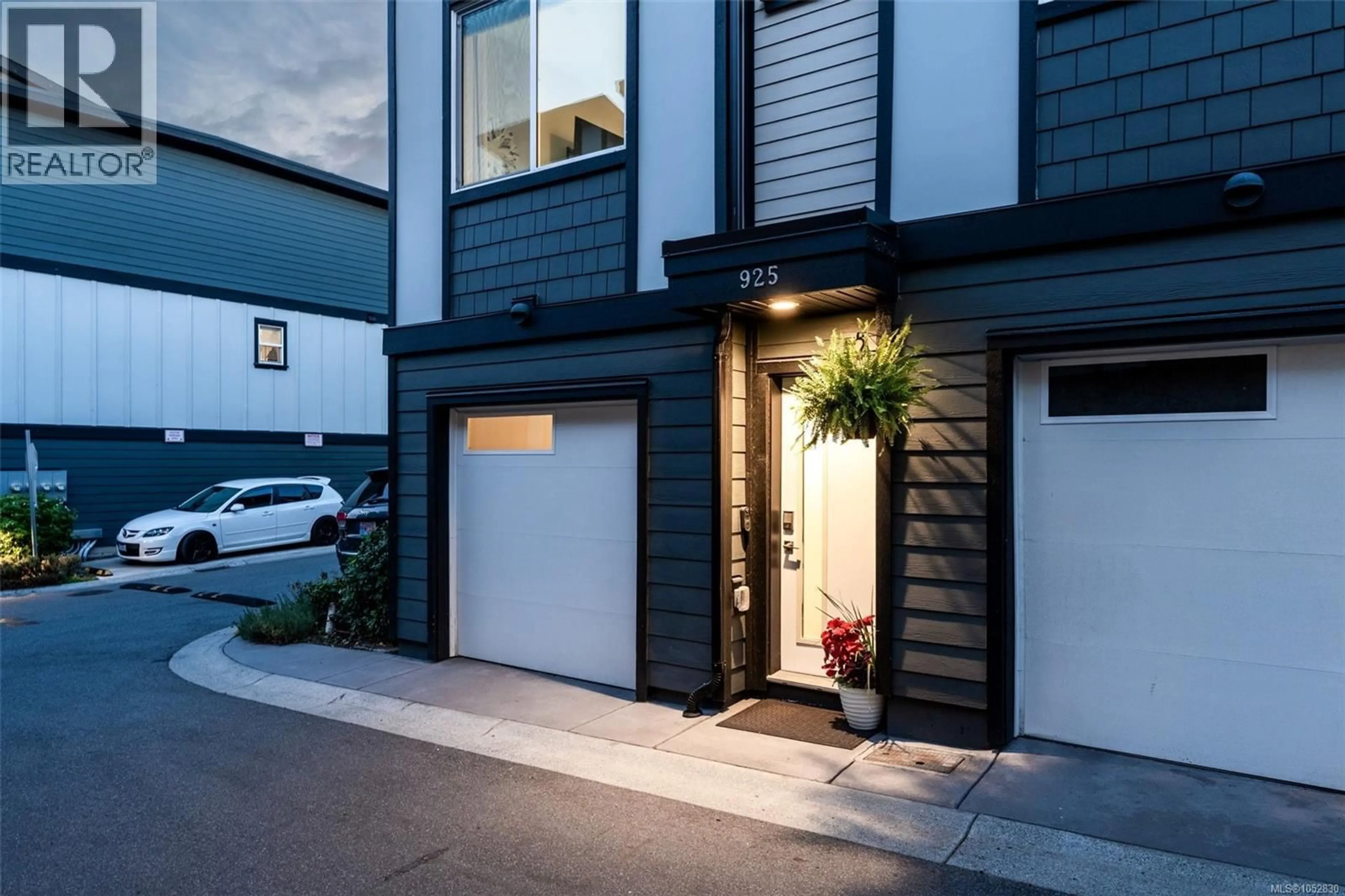 Unknown for 925 TURNSTONE RIDGE, Langford British Columbia V9C2Y4