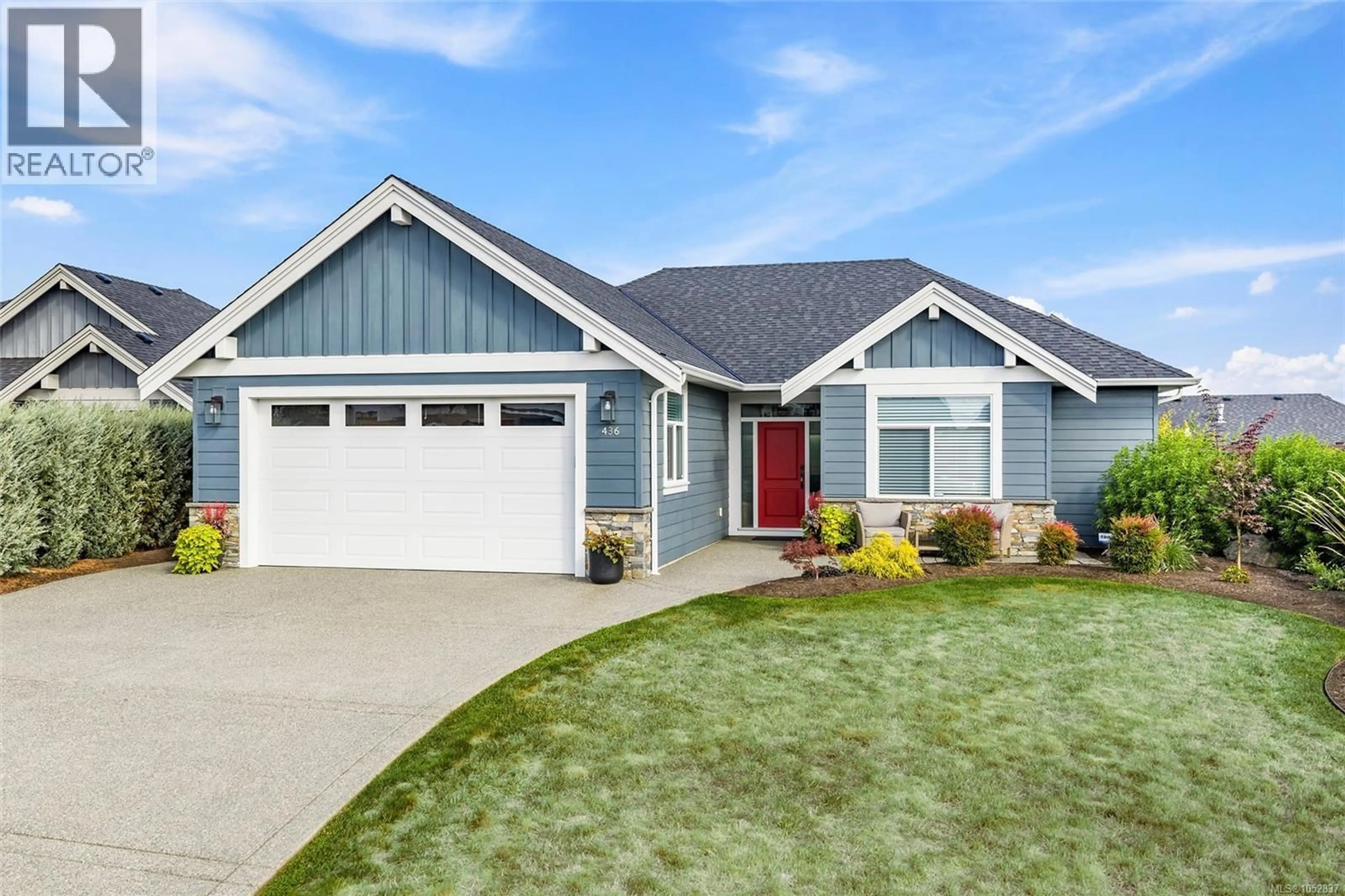 Home with vinyl exterior material, street for 436 RIDGEFIELD DRIVE, Parksville British Columbia V9P0C3