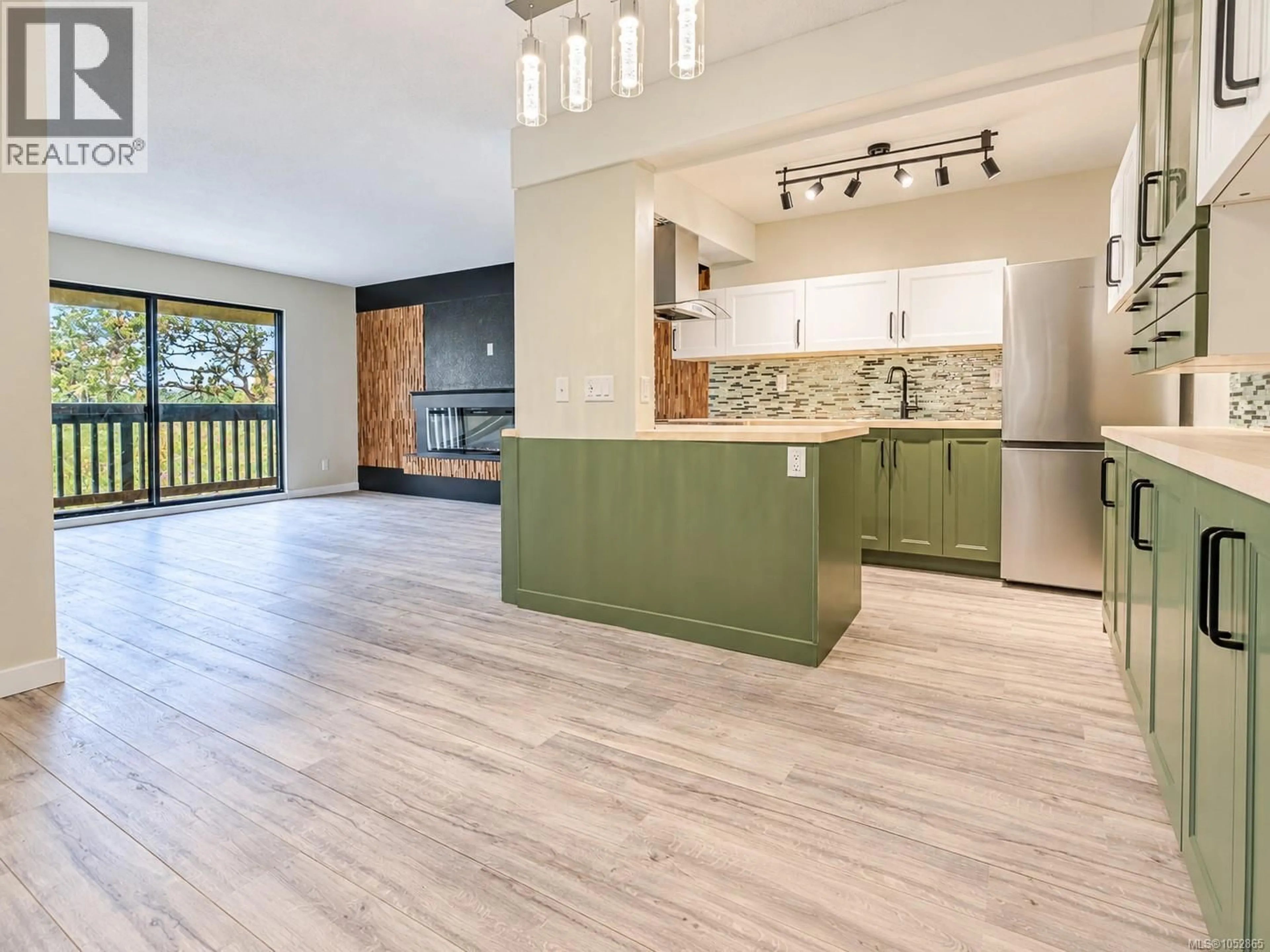 Open concept kitchen, unknown for 411 - 3277 GLASGOW AVENUE, Saanich British Columbia V8X1M3