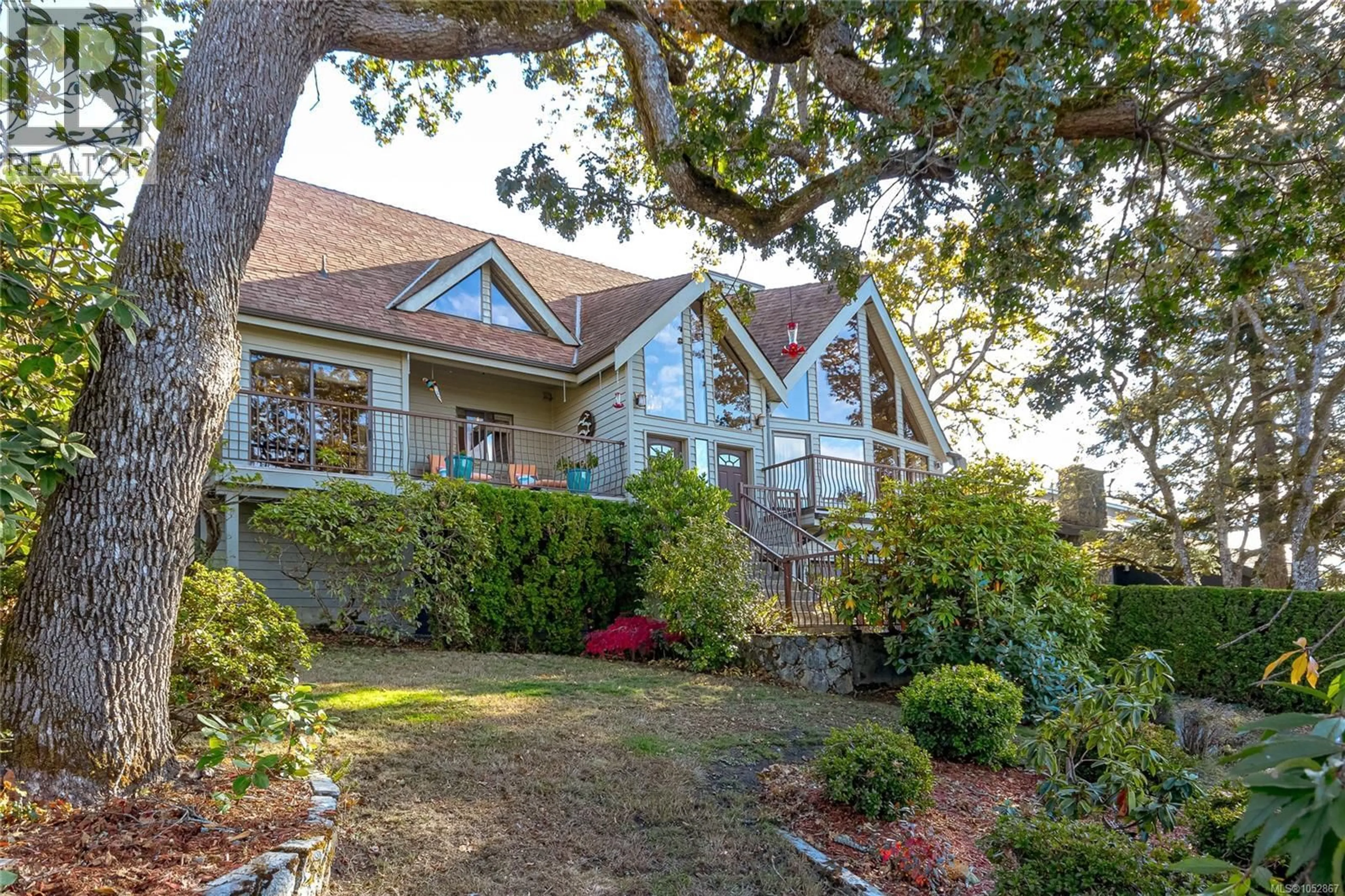 Unknown for 878 DENFORD CRESCENT, Saanich British Columbia V8X4N1