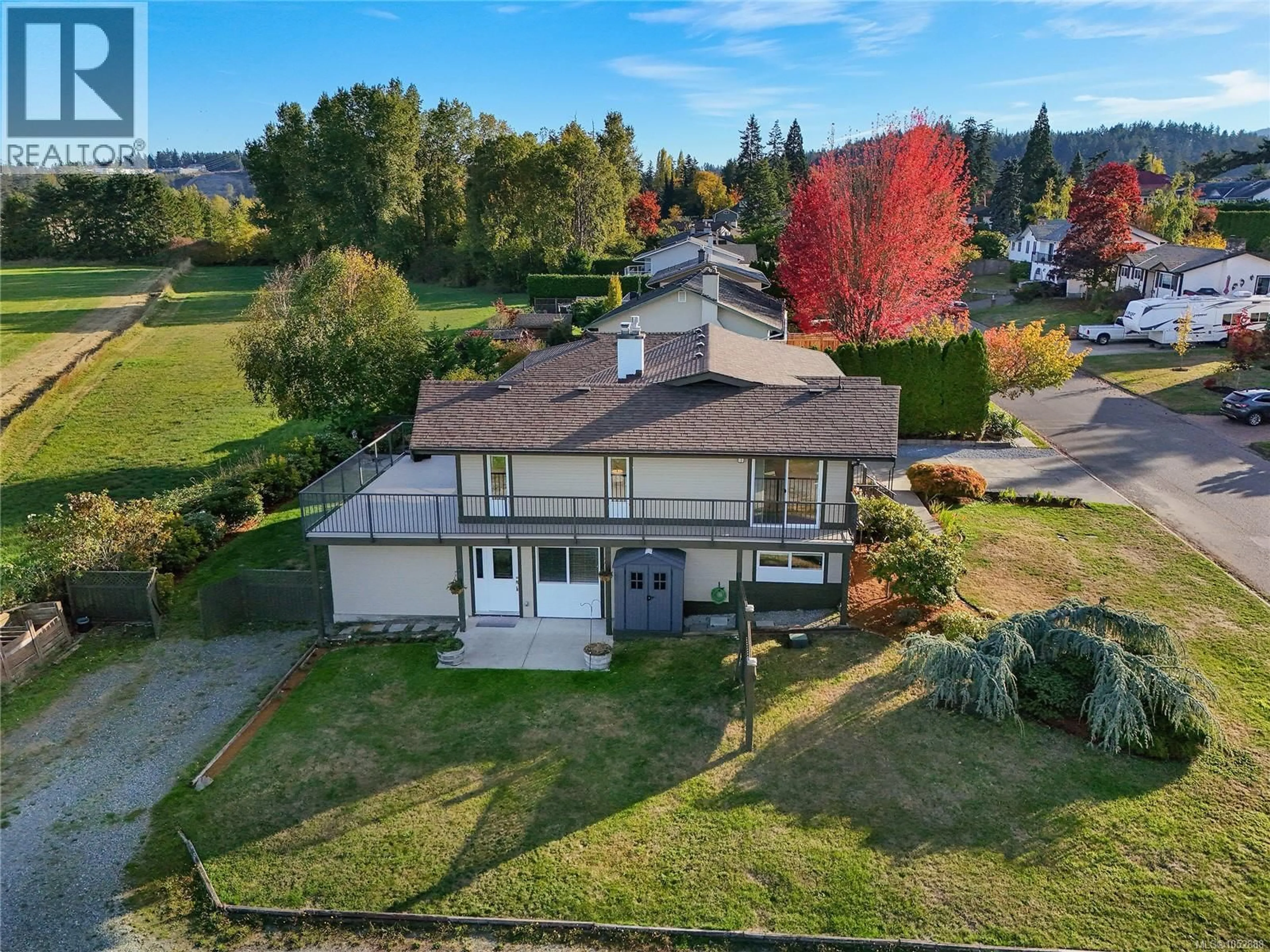 A pic from outside/outdoor area/front of a property/back of a property/a pic from drone, mountain view for 7043 BICKSTAN PLACE, Central Saanich British Columbia V8M1G8