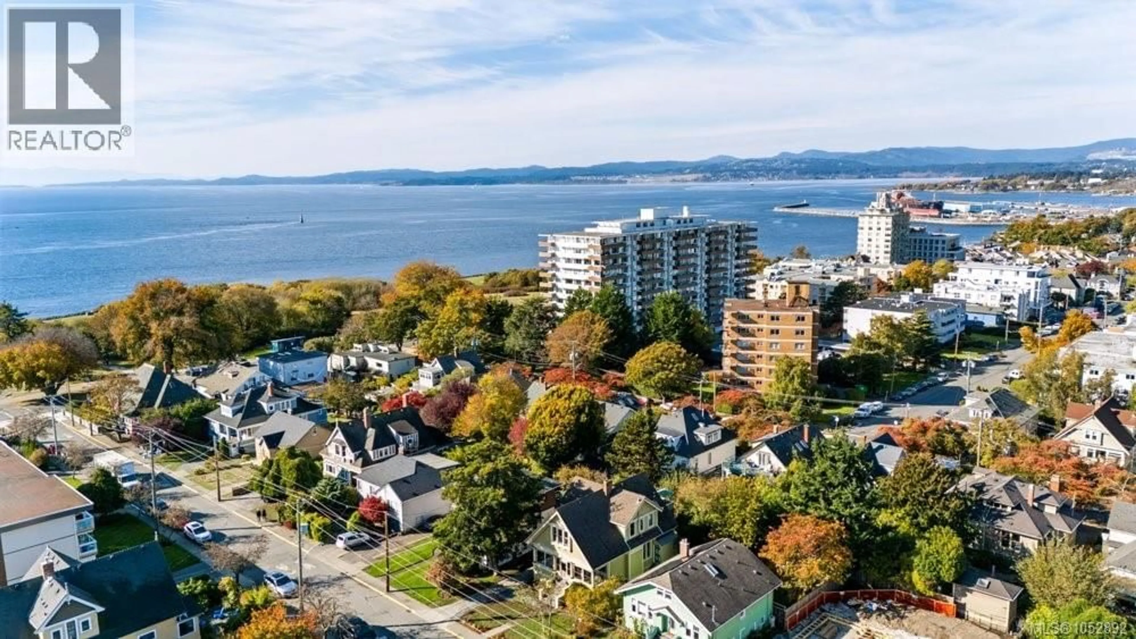 A pic from outside/outdoor area/front of a property/back of a property/a pic from drone, water/lake/river/ocean view for 40 GOVERNMENT STREET, Victoria British Columbia V8V2K3