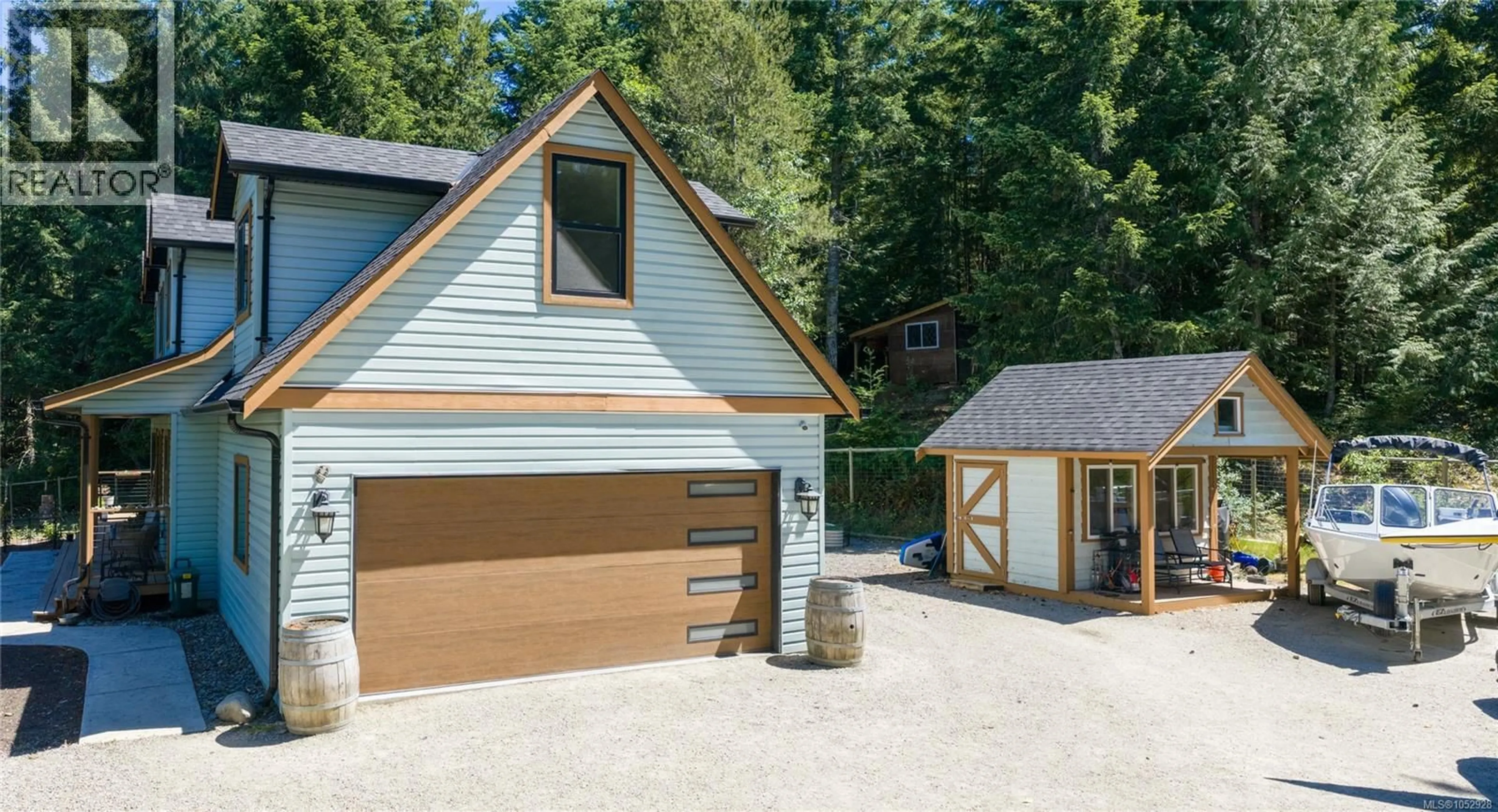 Indoor garage for 1691 MEADOWOOD WAY, Qualicum Beach British Columbia V9K2S3