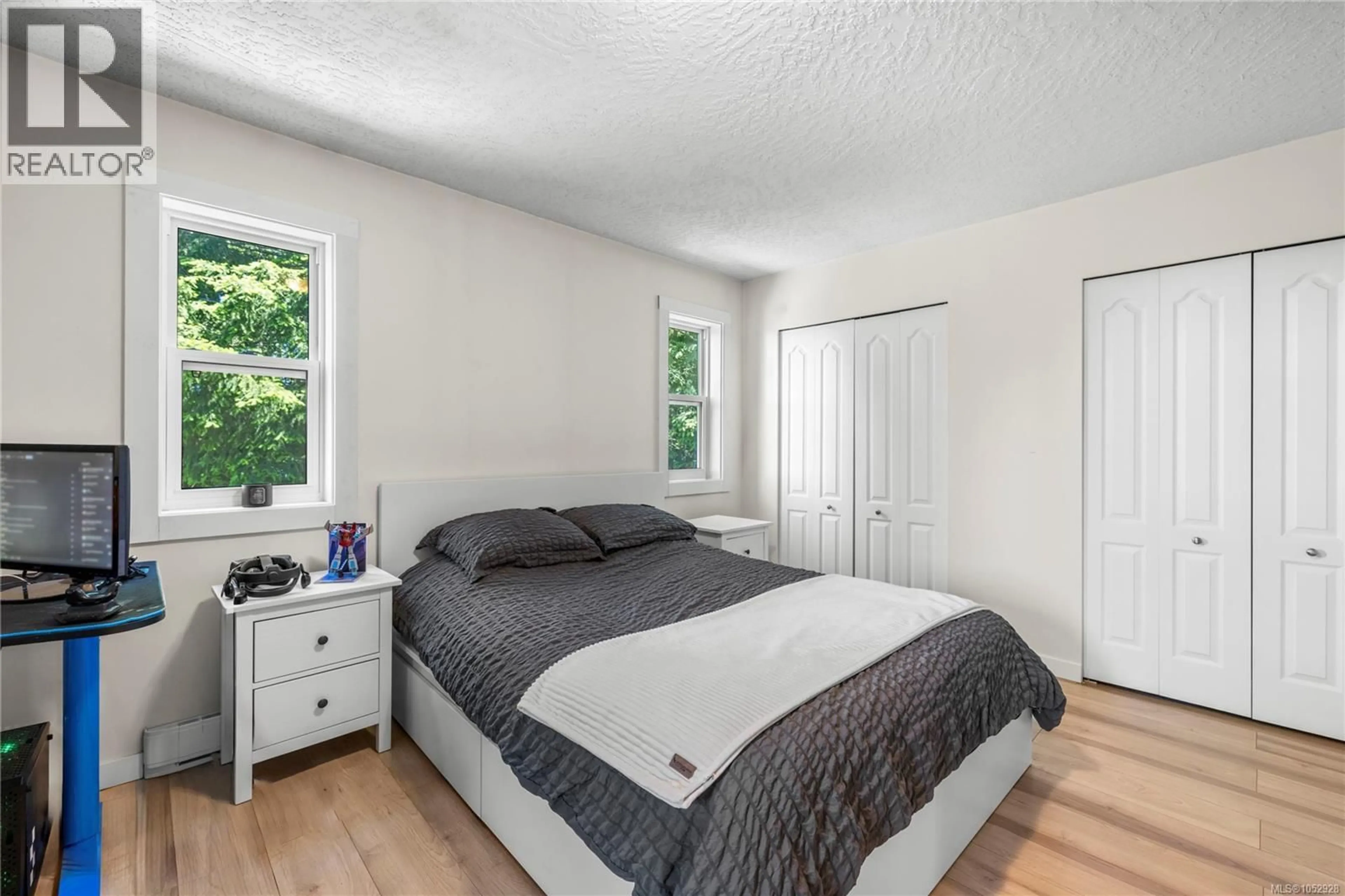 Bedroom with bed, unknown for 1691 MEADOWOOD WAY, Qualicum Beach British Columbia V9K2S3