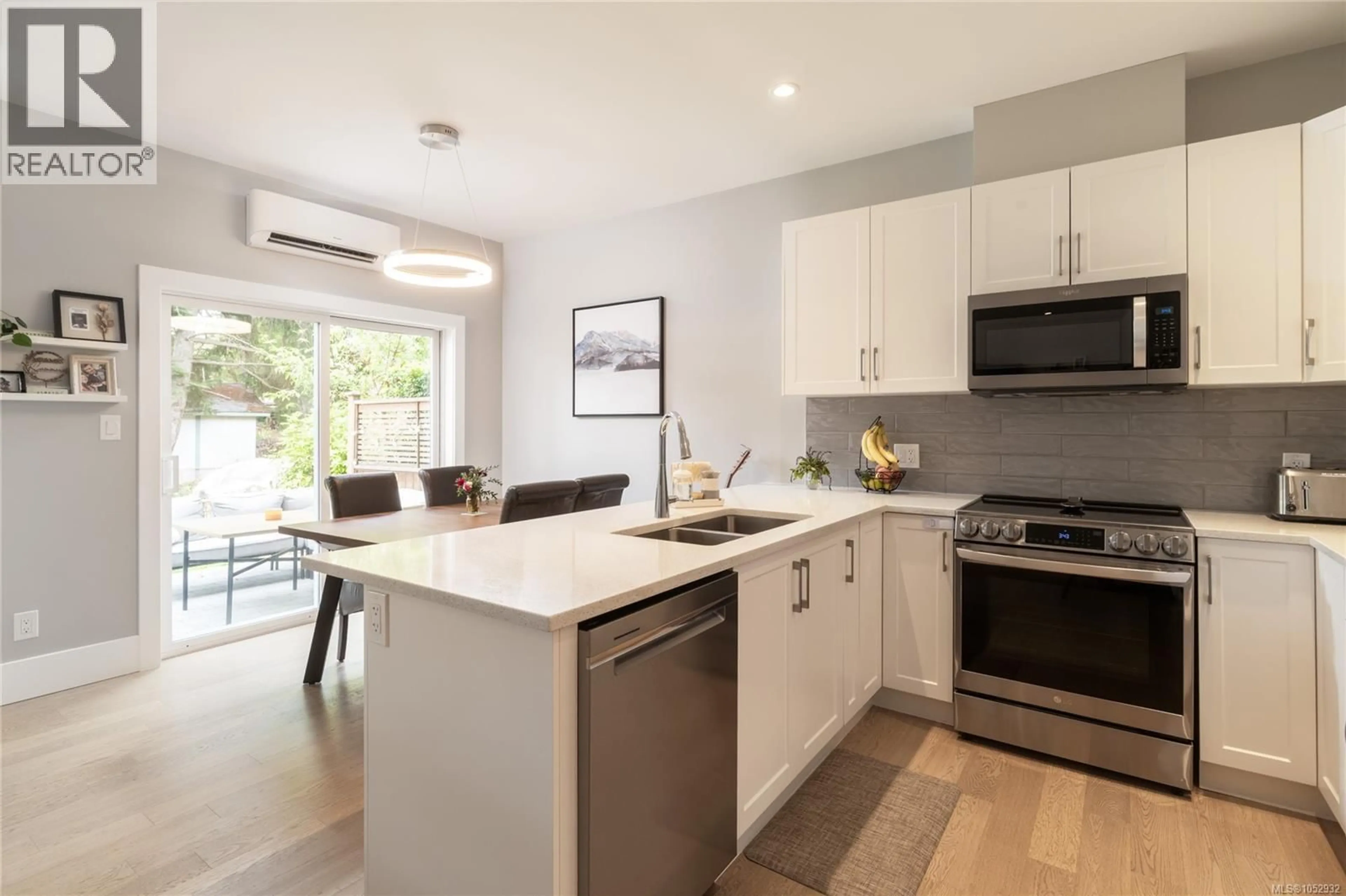 Open concept kitchen, unknown for 2 - 3031 JACKSON STREET, Victoria British Columbia V8T3Z7