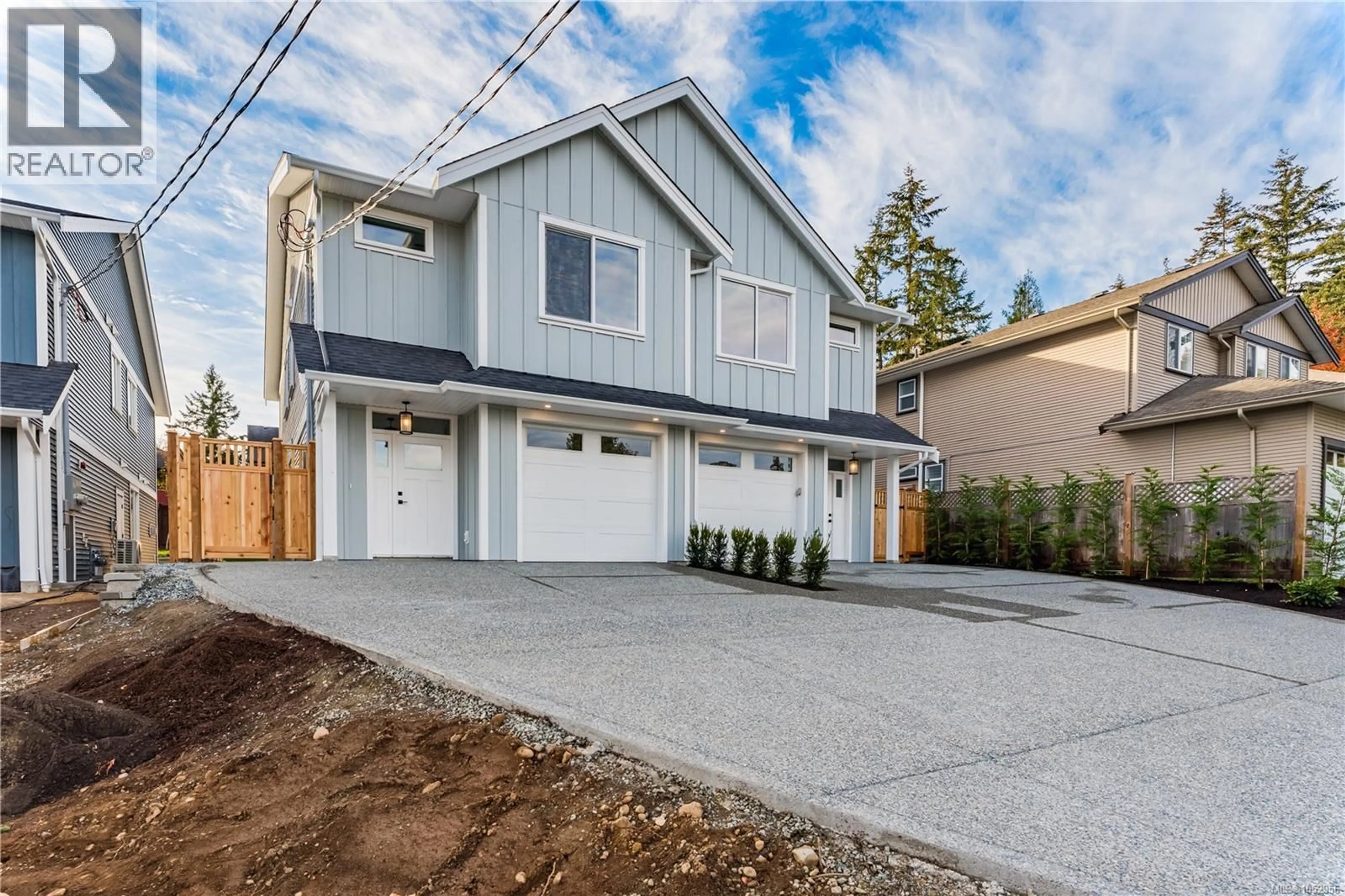 Home with vinyl exterior material, street for 101 - 2237 ASHLEE ROAD, Nanaimo British Columbia V9R6S3