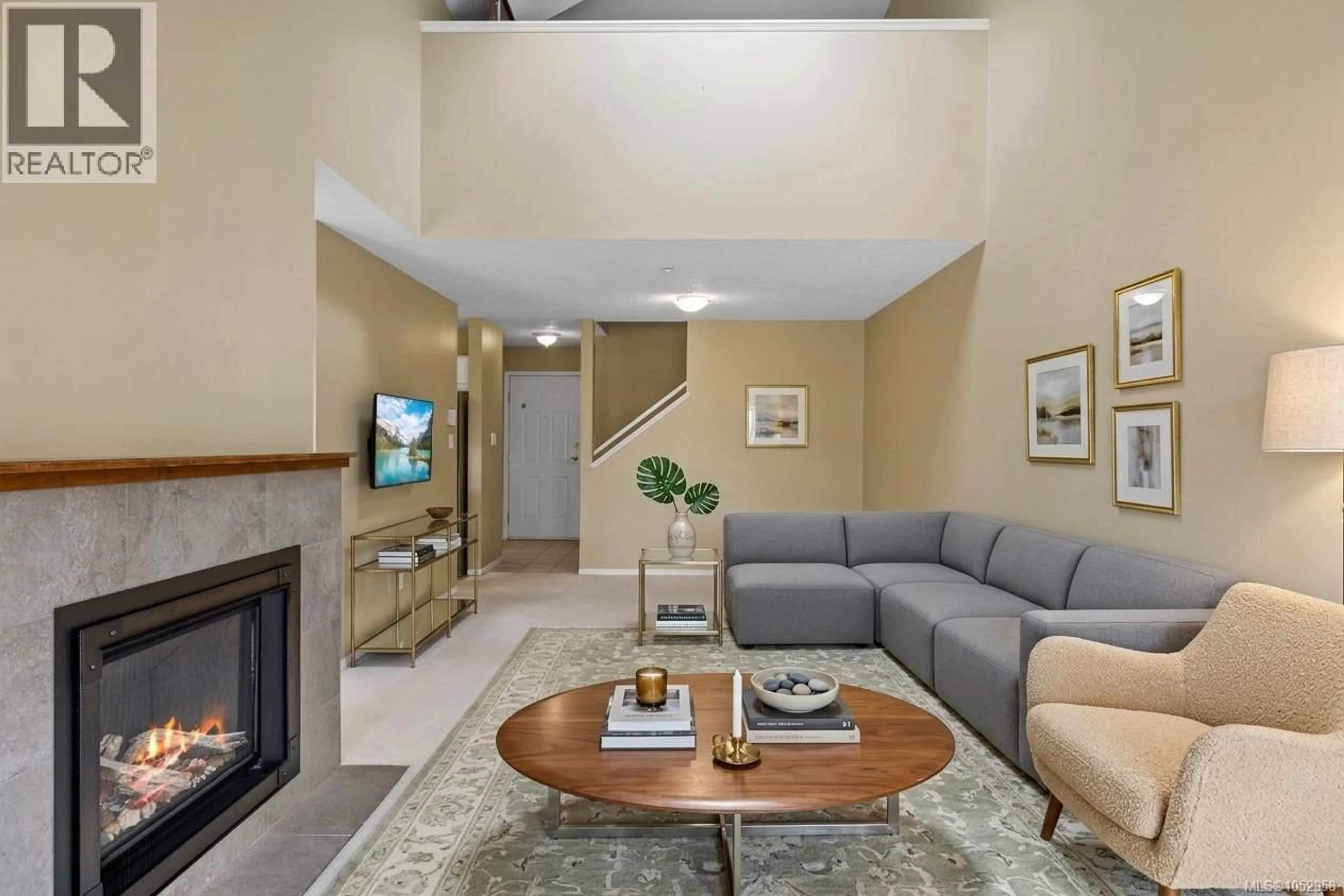 Living room with furniture, unknown for 301 - 354 MORISON AVENUE, Parksville British Columbia V9P2V3