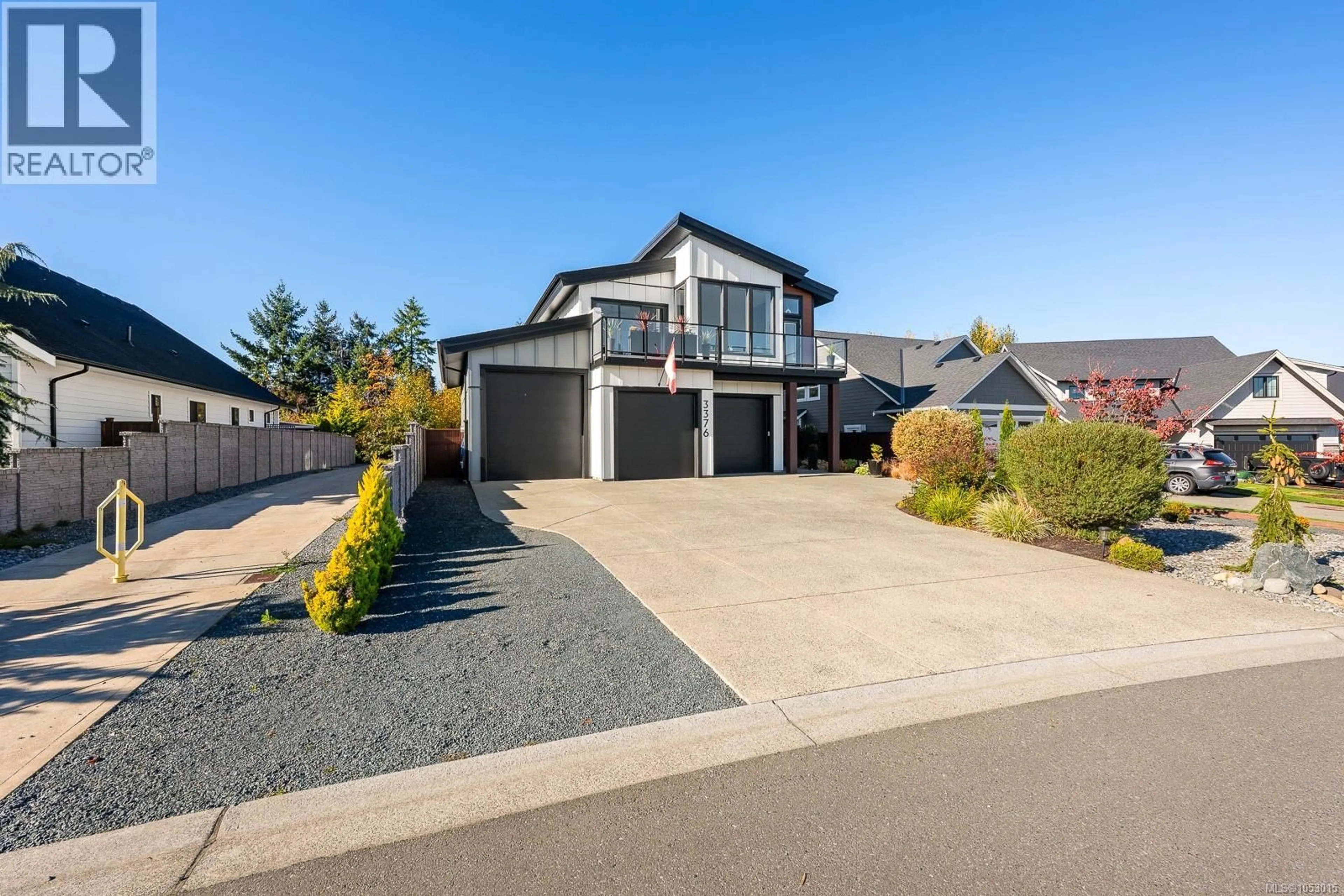 A pic from outside/outdoor area/front of a property/back of a property/a pic from drone, street for 3376 EAGLEVIEW CRESCENT, Courtenay British Columbia V9N0B6