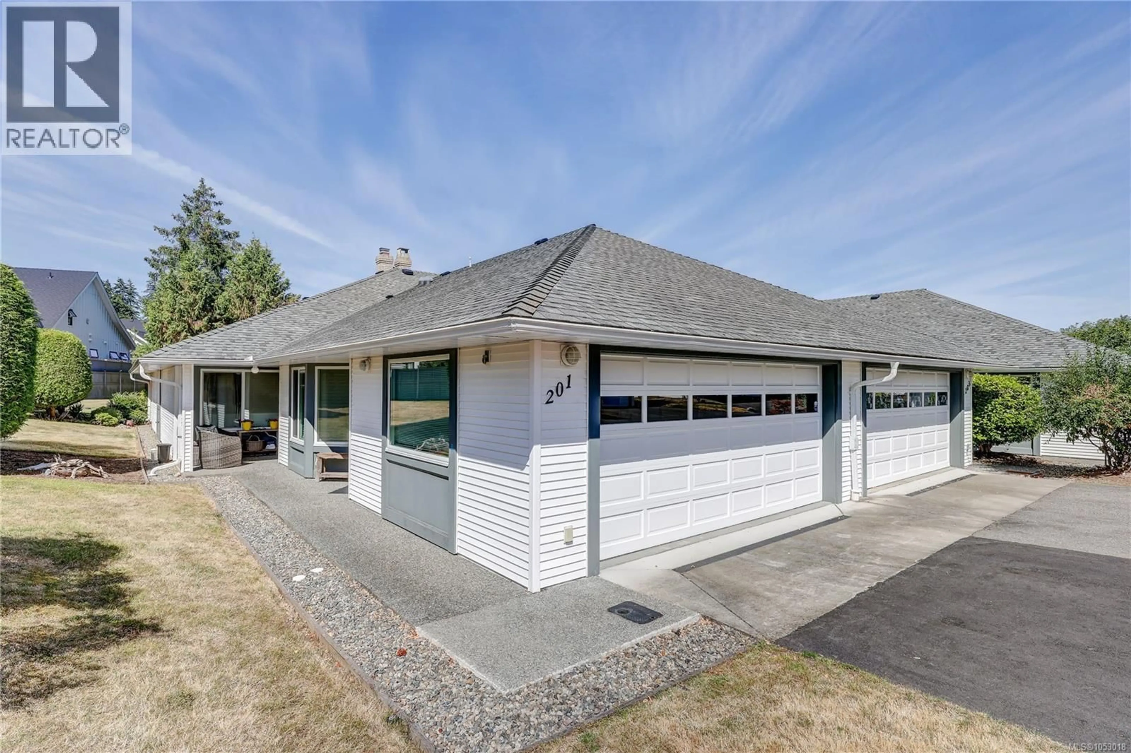 Home with vinyl exterior material, unknown for 201 - 330 DOGWOOD STREET, Parksville British Columbia V9P1P7