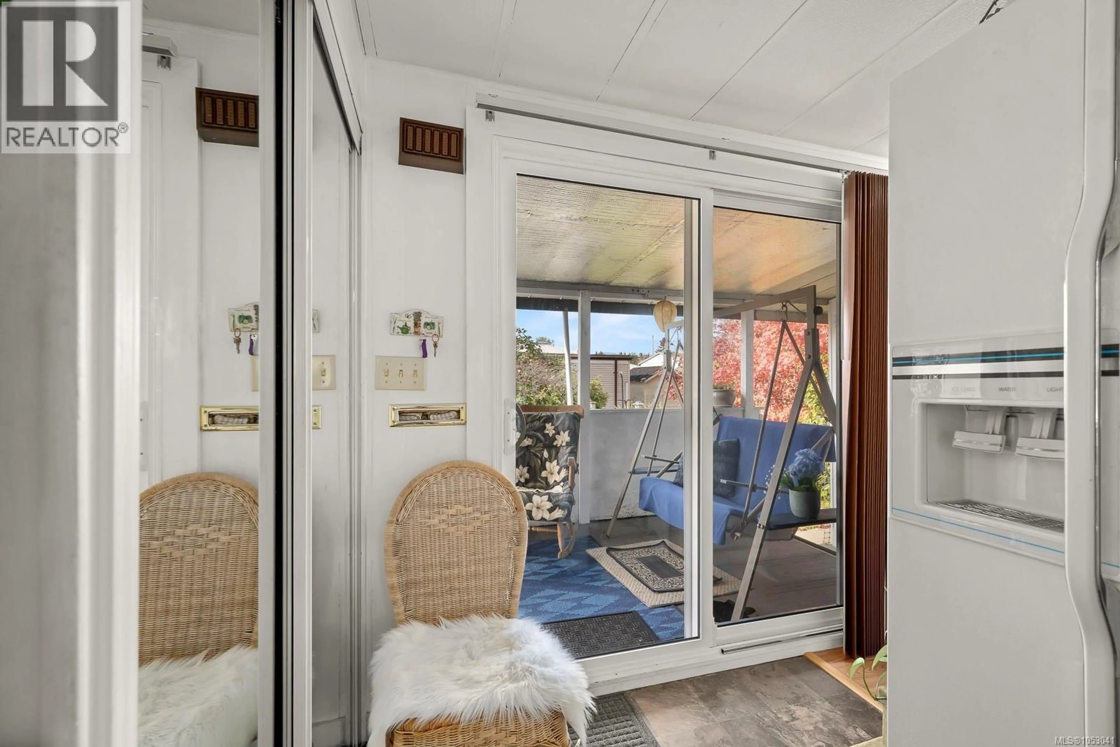 Indoor entryway for 7 - 2625 MANSFIELD DRIVE, Courtenay British Columbia V9N2M2