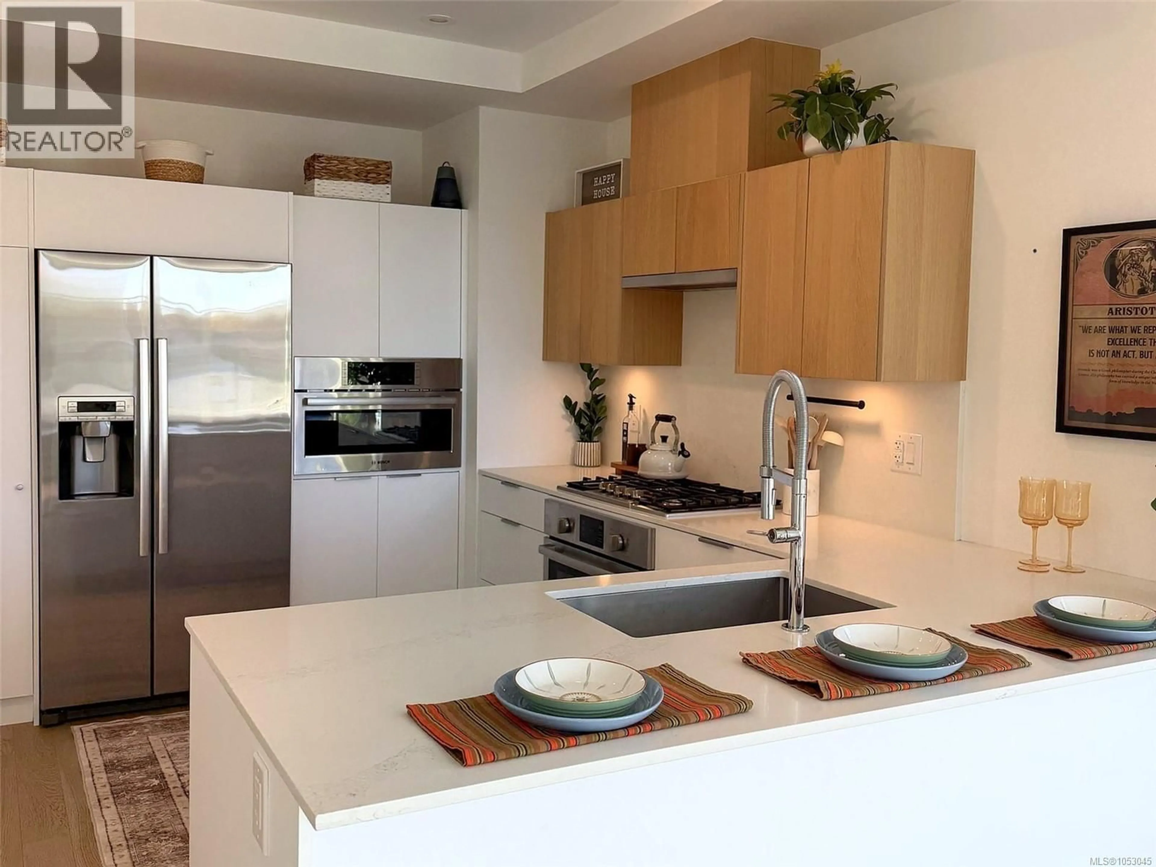 Contemporary kitchen, unknown for 105 - 1720 FAIRFIELD ROAD, Victoria British Columbia V8S1G3