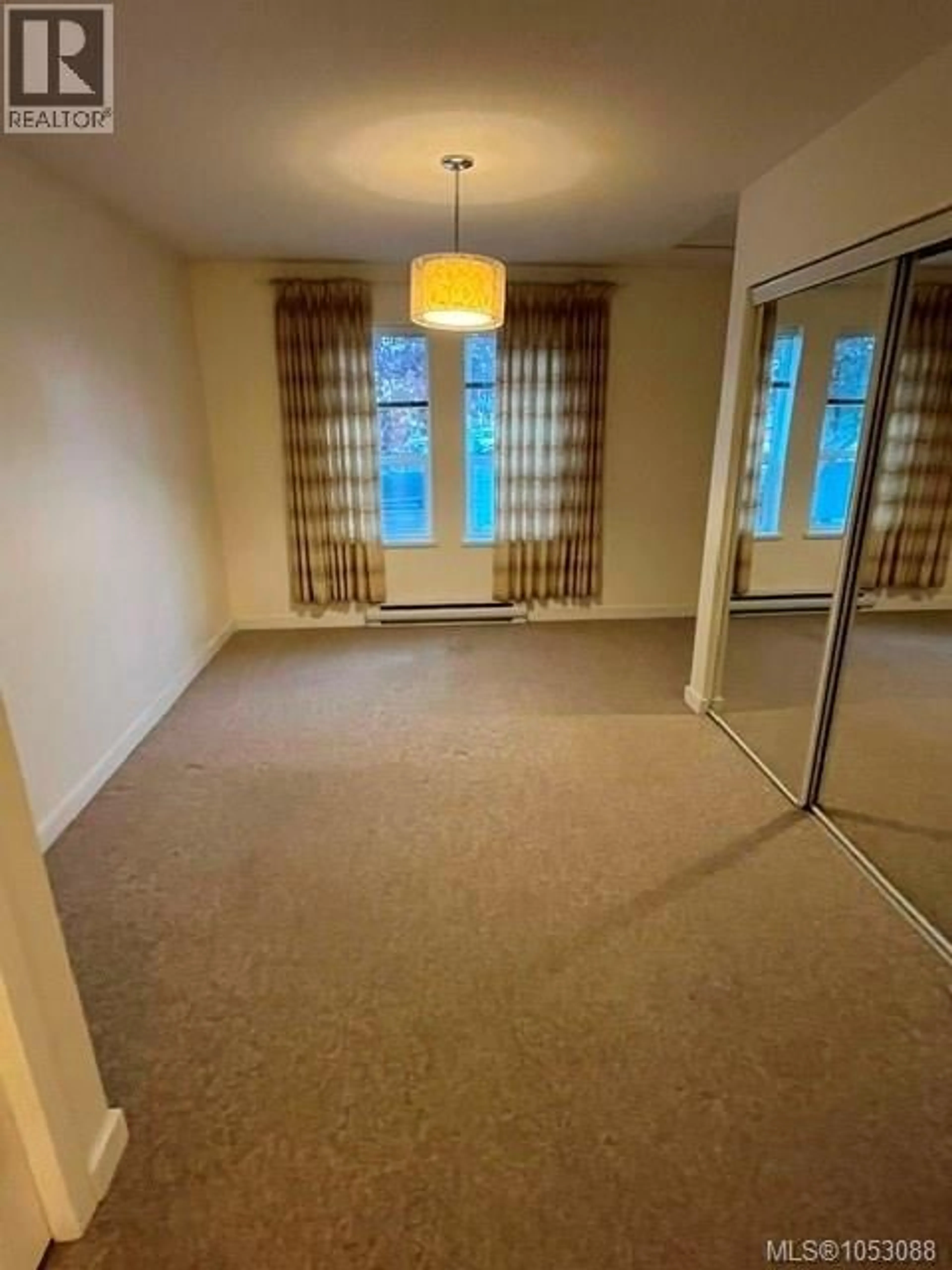 A pic of a room for 208 - 264 MCVICKERS STREET, Parksville British Columbia V9P2N5