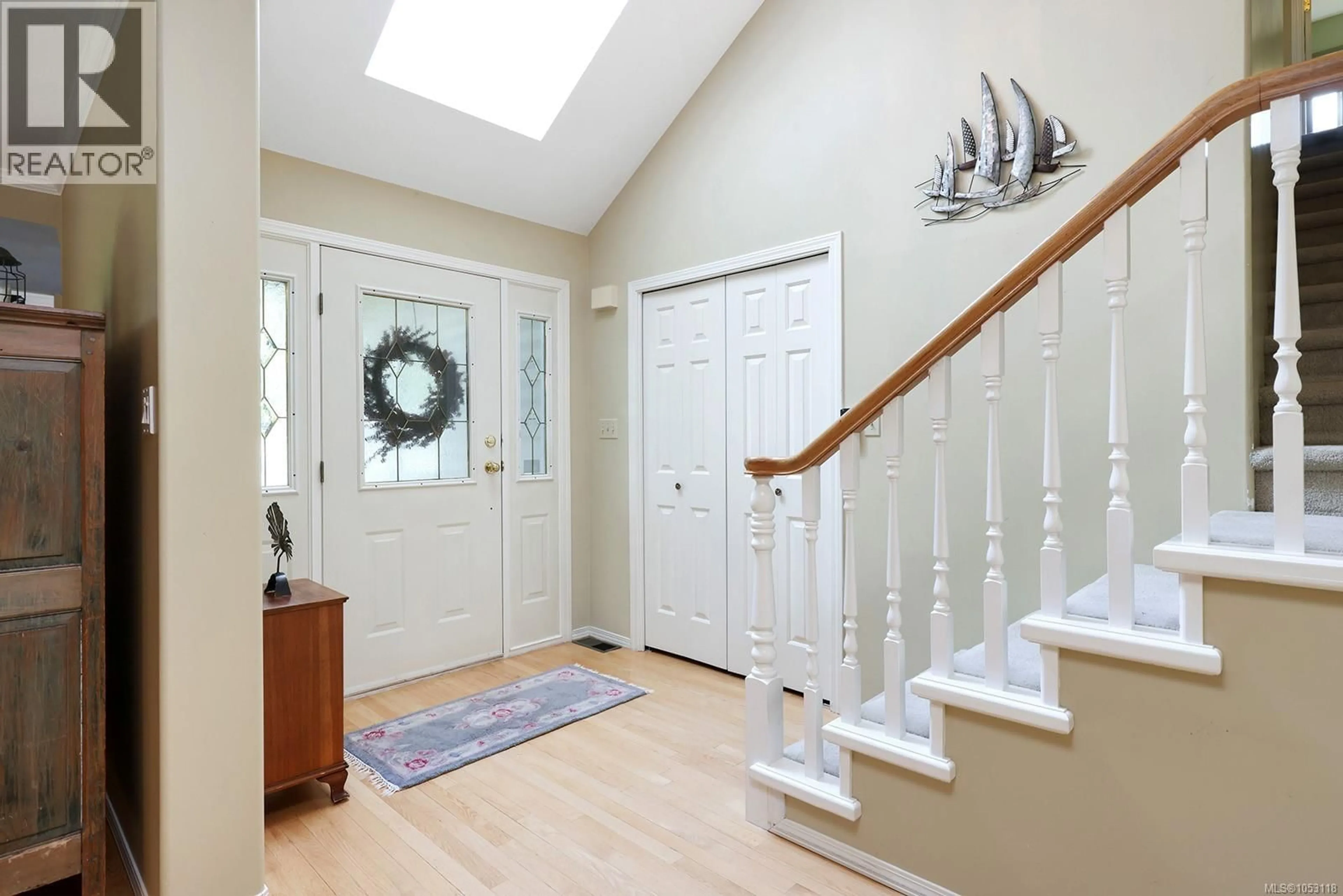 Indoor entryway for 1503 JUNIPER PLACE, Comox British Columbia V9M1A2