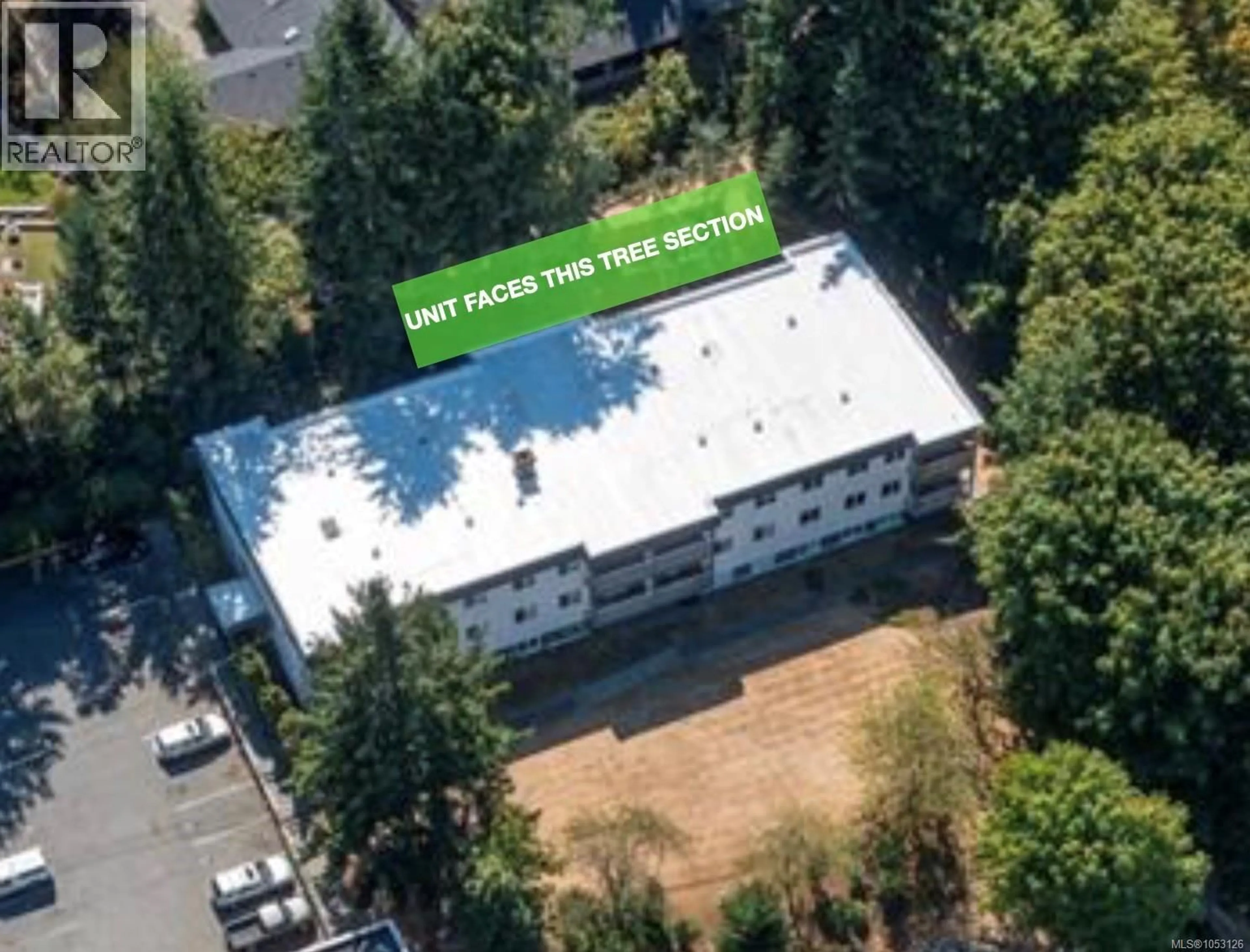 A pic from outside/outdoor area/front of a property/back of a property/a pic from drone, building for 4204 - 997 BOWEN ROAD, Nanaimo British Columbia V9T4A9