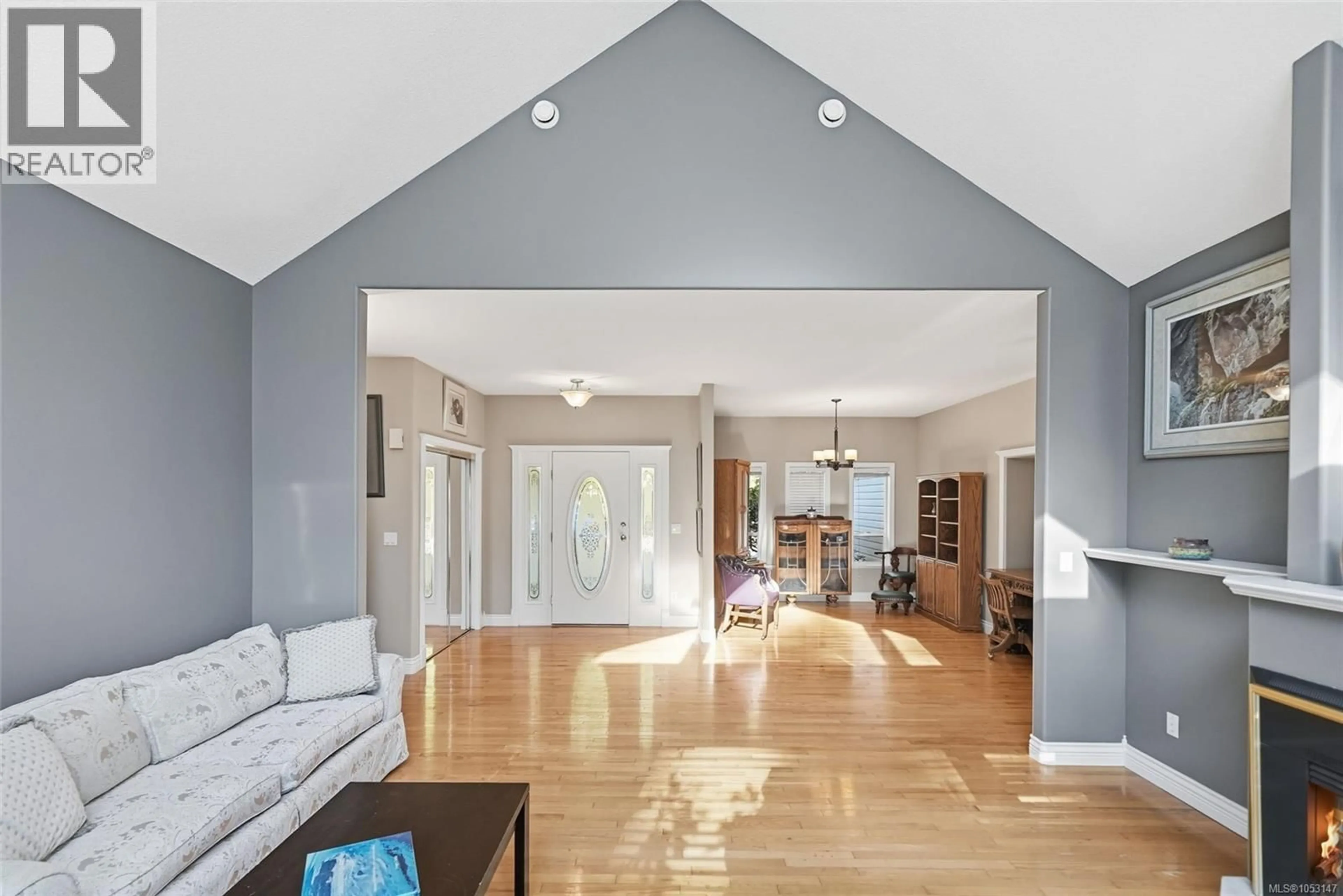 Indoor entryway for 2910 RAVEN HILL ROAD, Nanaimo British Columbia V9X1N7