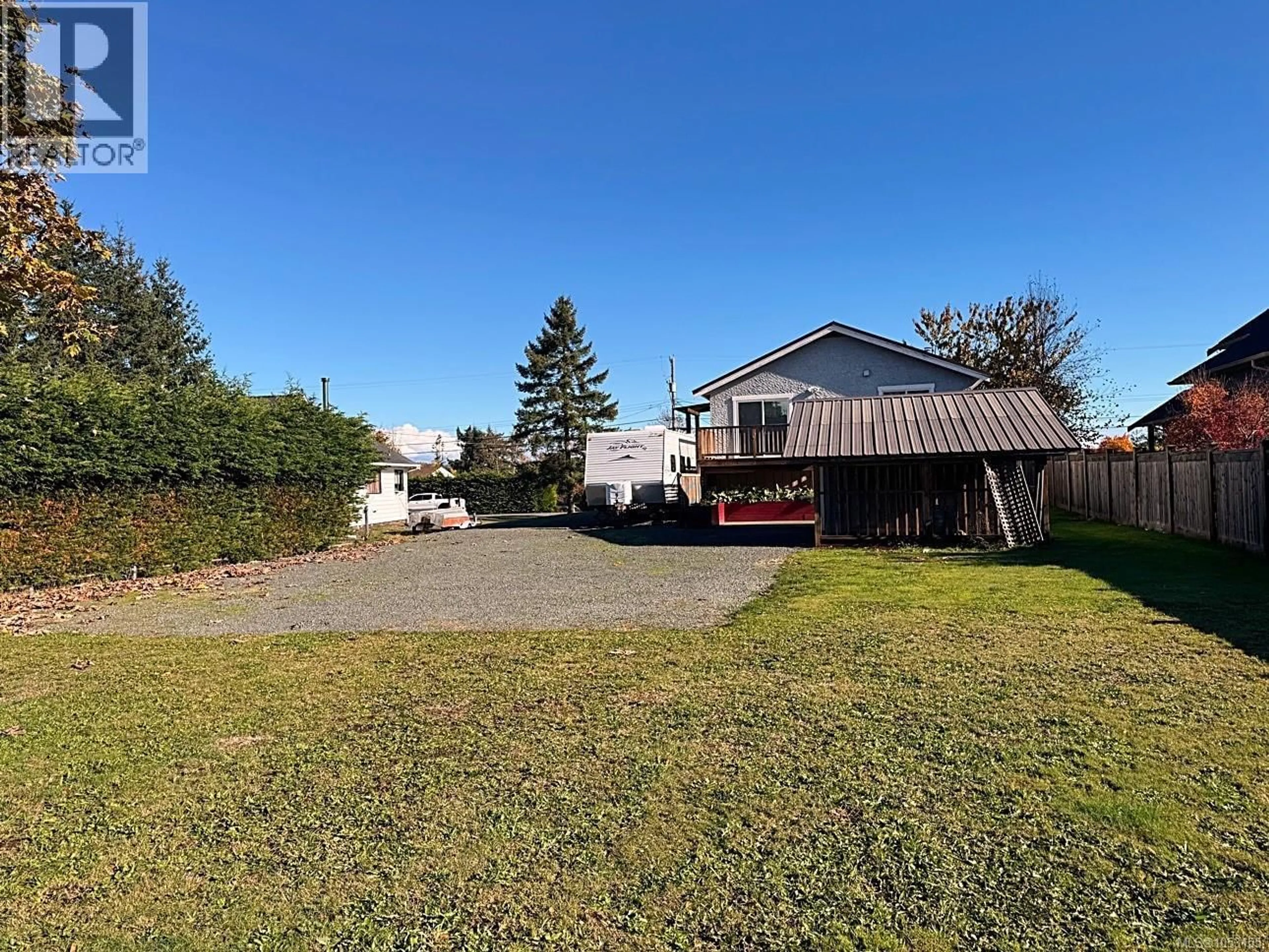 A pic from outside/outdoor area/front of a property/back of a property/a pic from drone, street for 4282 BARCLAY ROAD, Campbell River British Columbia V9W4Y8