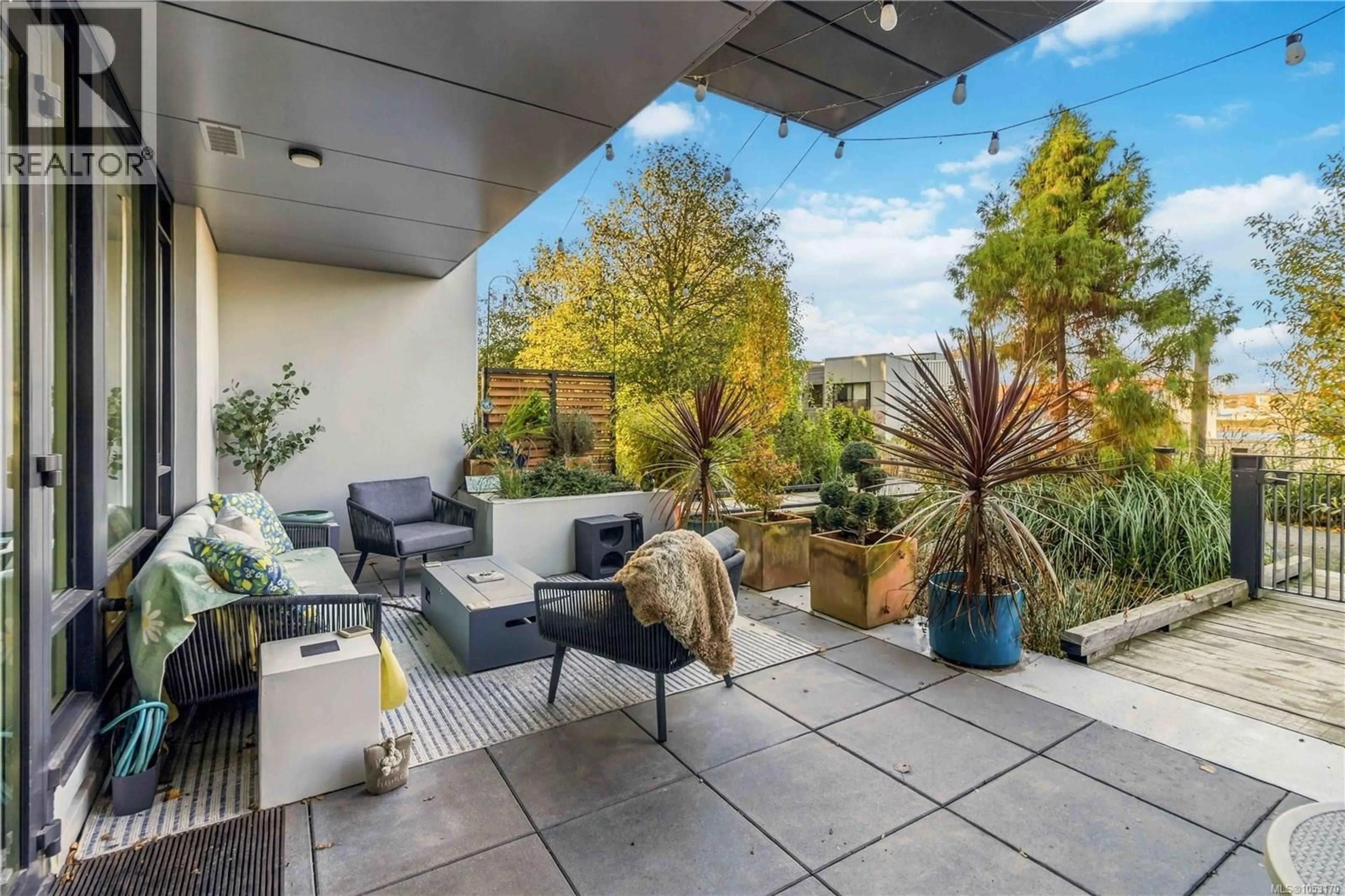 Patio, street for G111 - 369 TYEE ROAD, Victoria British Columbia V9A0B6