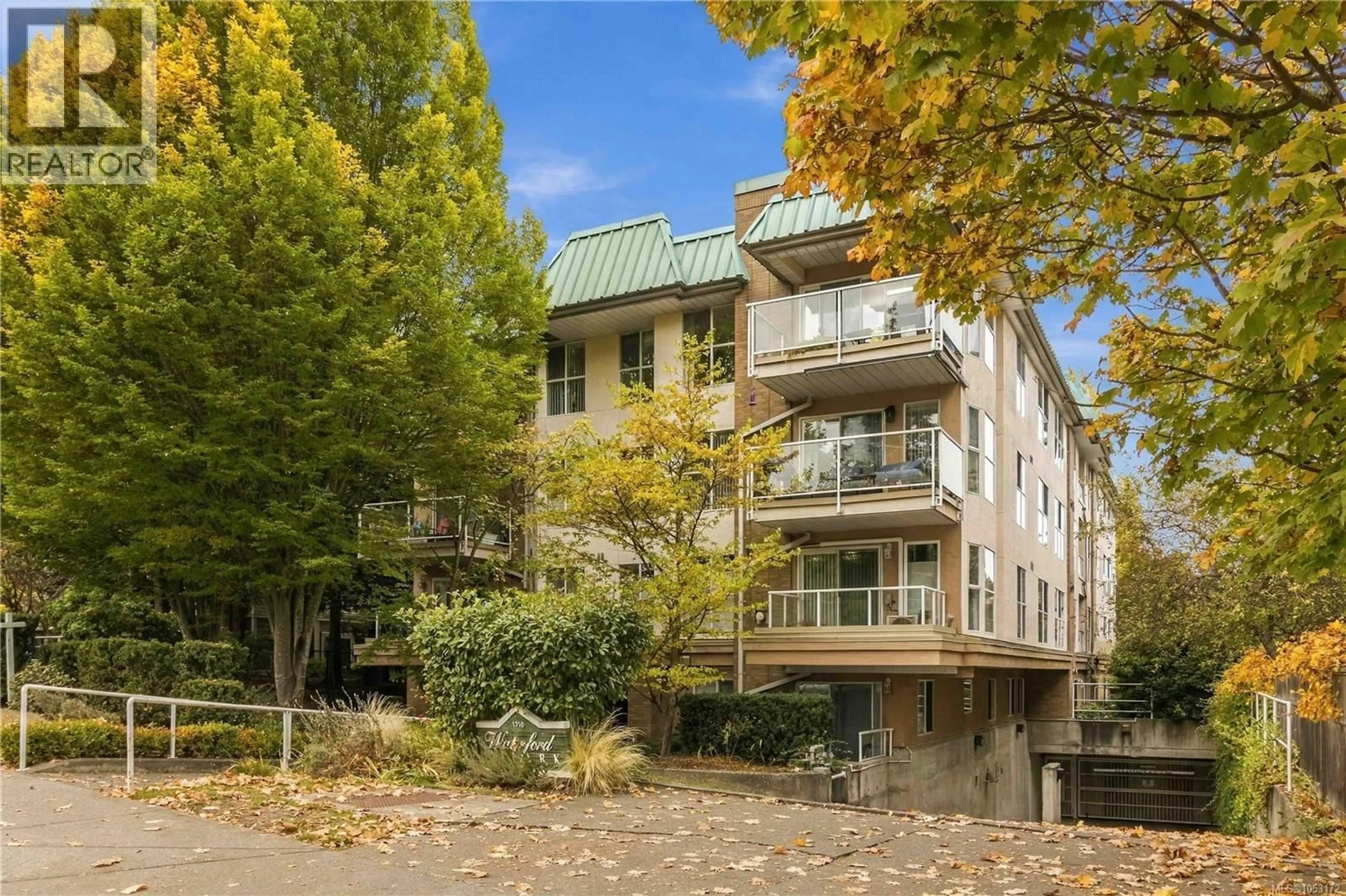Patio, unknown for 203 - 1710 FORT STREET, Victoria British Columbia V8R1J2