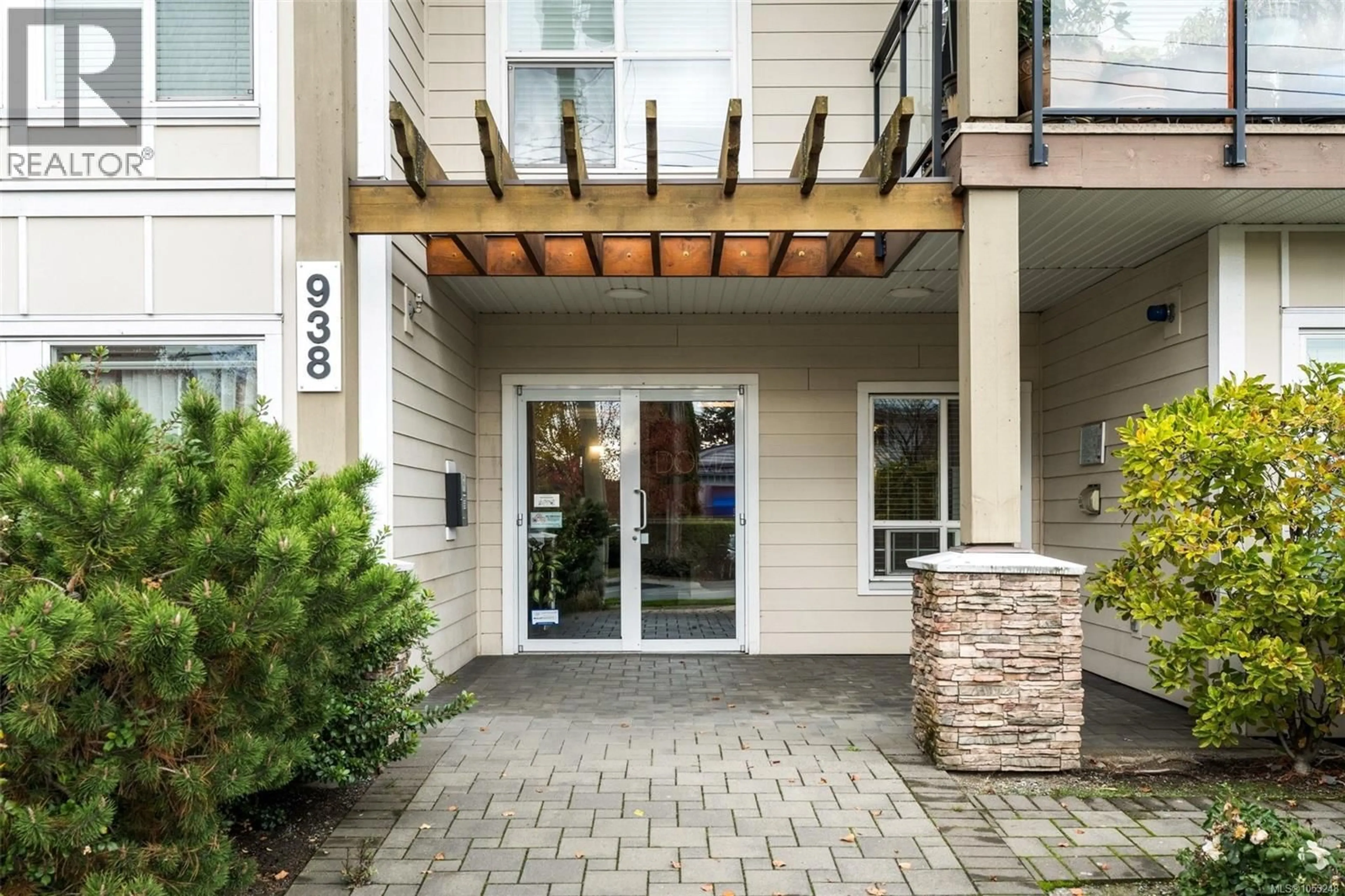 Patio, street for 103 - 938 DUNFORD AVENUE, Langford British Columbia V9B0M2