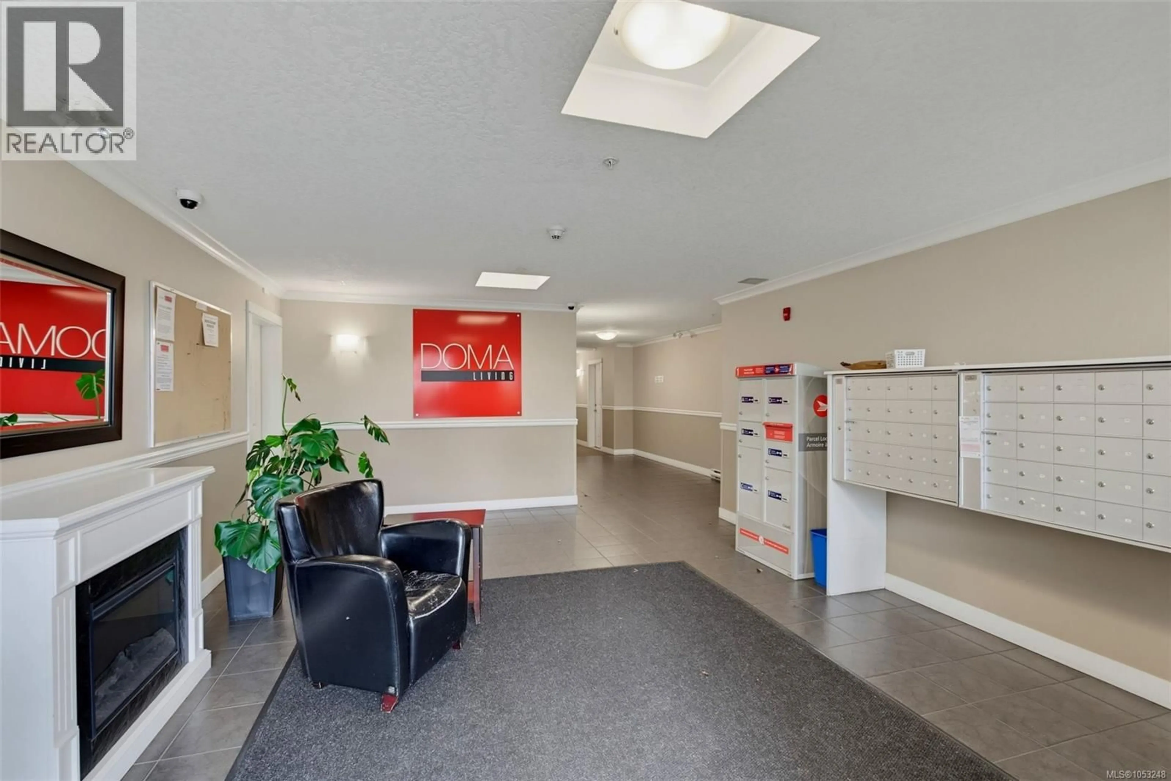 Indoor foyer for 103 - 938 DUNFORD AVENUE, Langford British Columbia V9B0M2