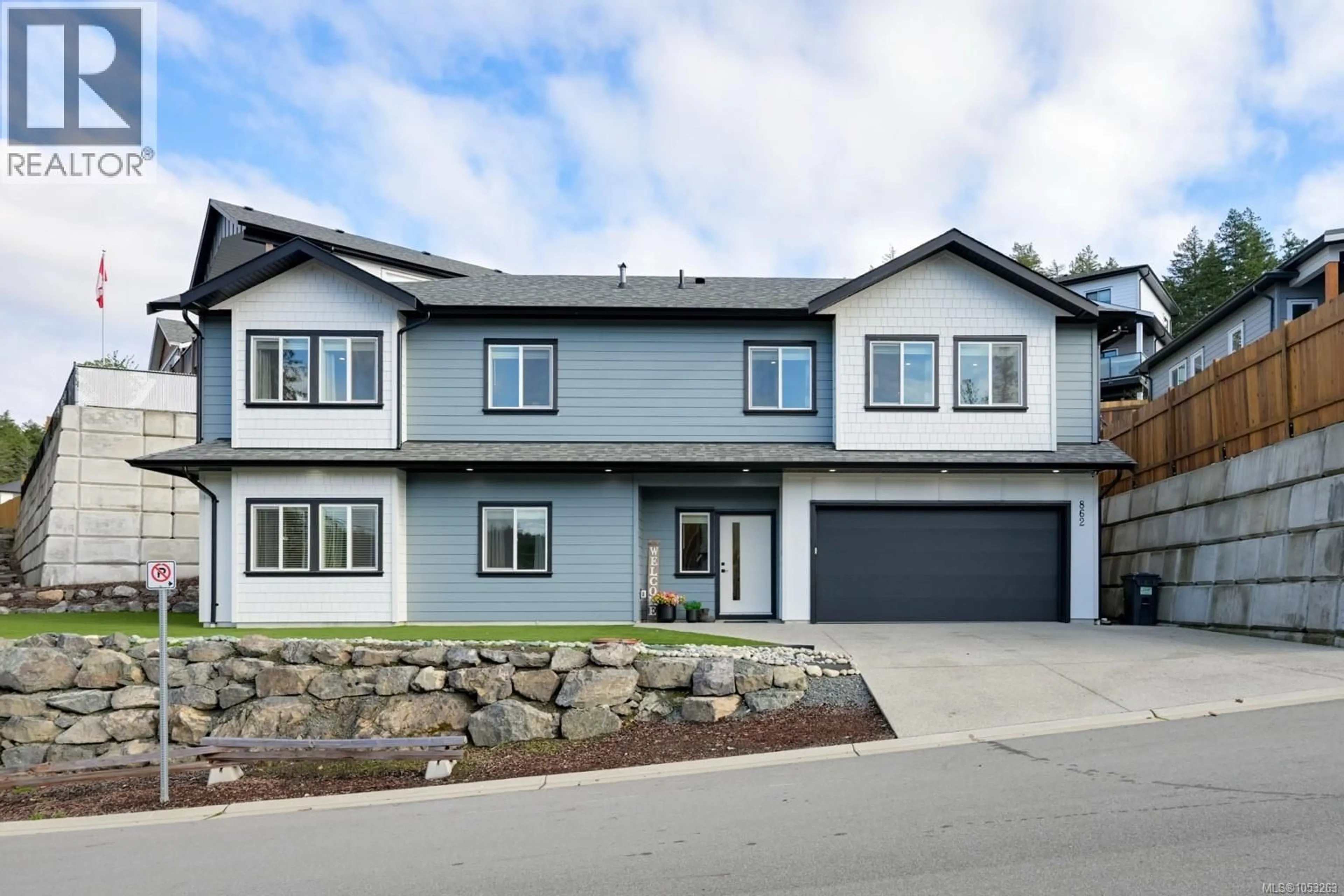 Home with vinyl exterior material, street for 862 TOMACK LOOP, Langford British Columbia V9C3X3