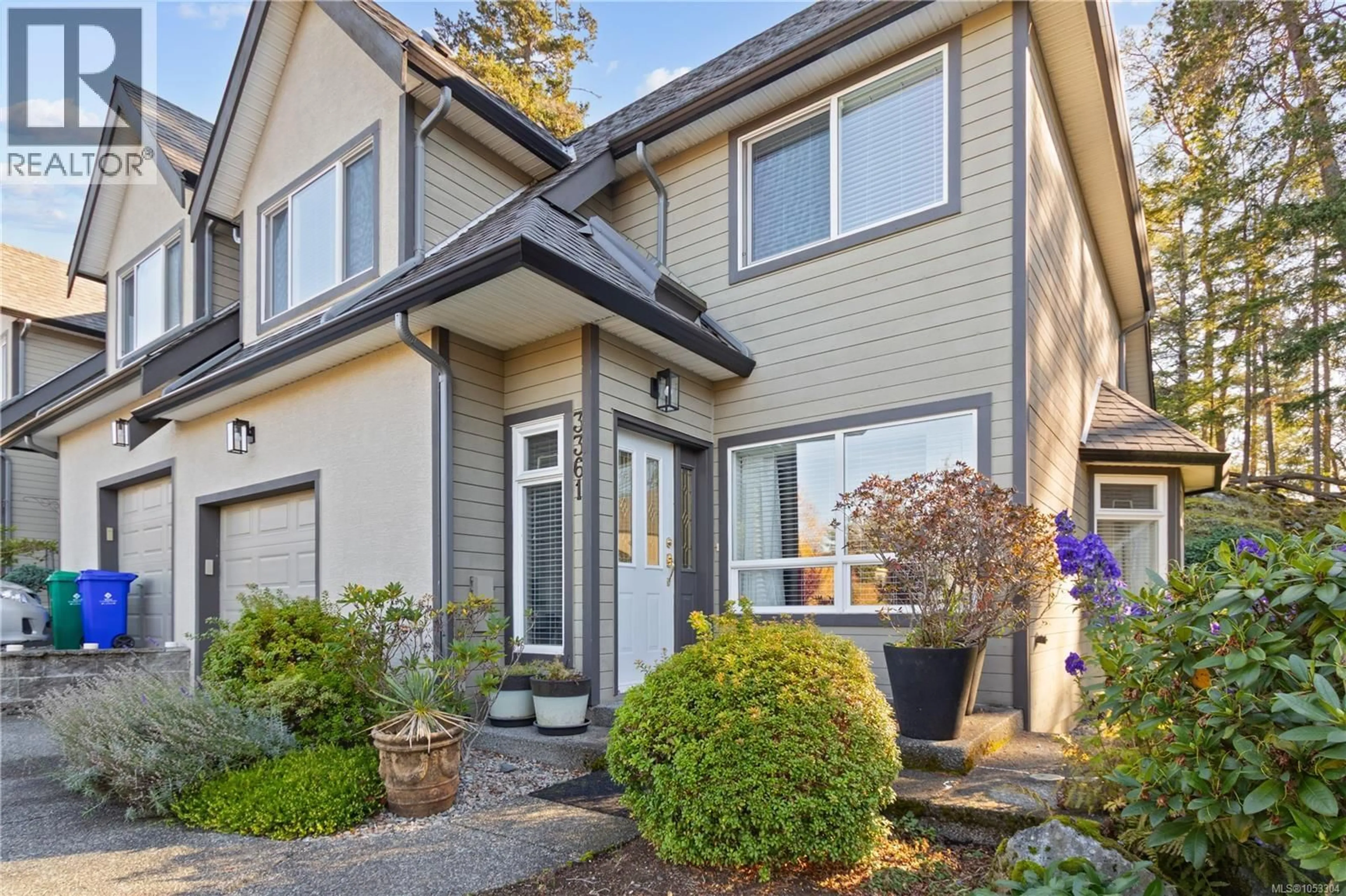 Home with vinyl exterior material, street for 15 - 3361 MARIPOSA DRIVE, Nanaimo British Columbia V9T6J1