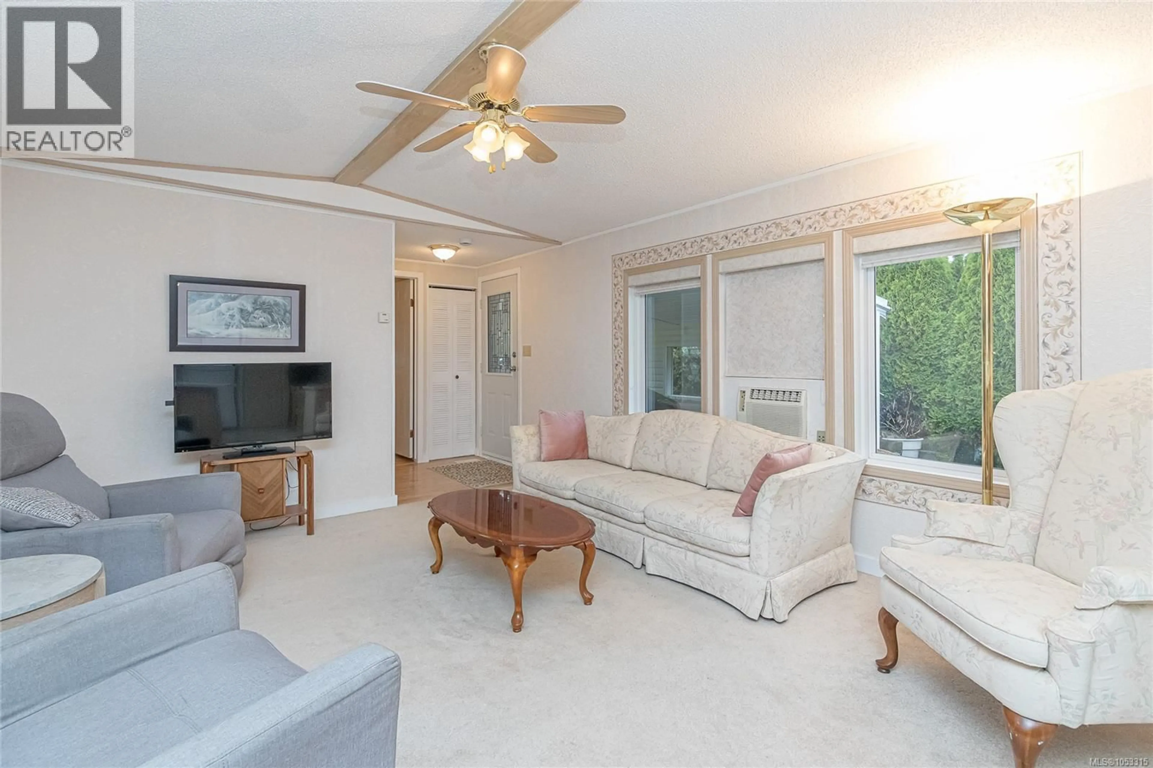 Living room with furniture, unknown for 4 - 658 ALDERWOOD DRIVE, Ladysmith British Columbia V9G1R6