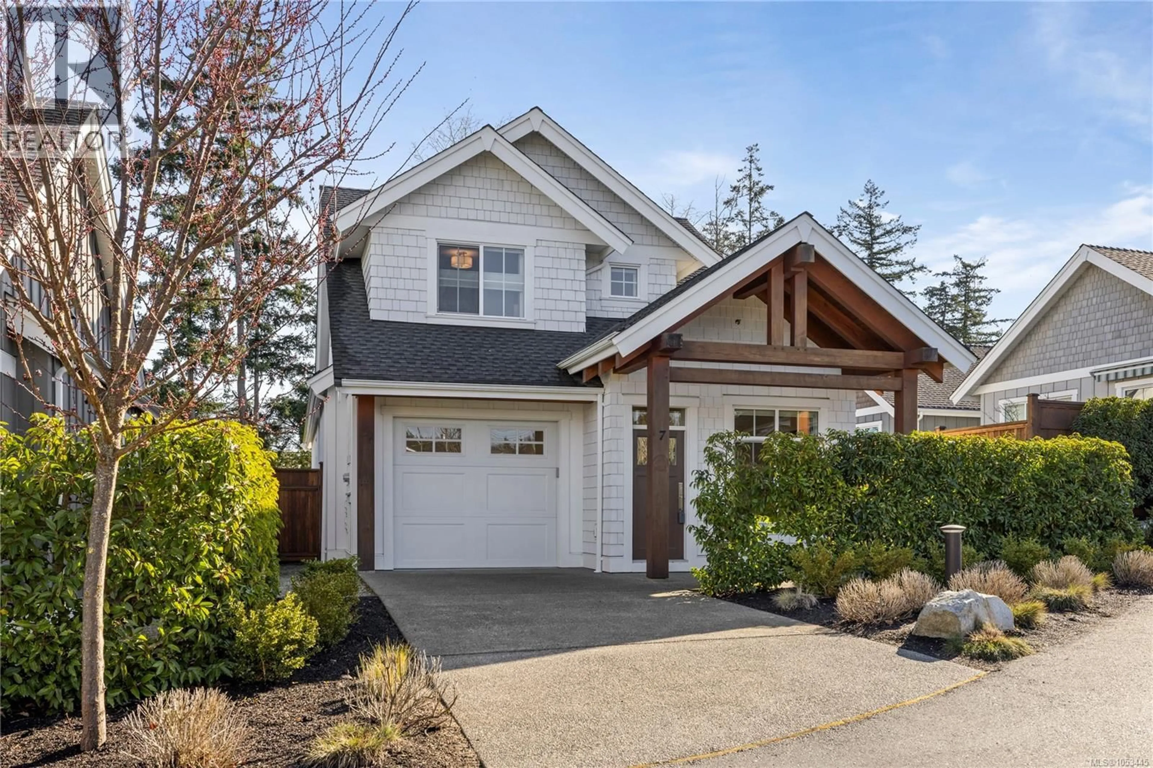 Home with vinyl exterior material, street for 7 - 846 ACKERMAN ROAD, Parksville British Columbia V9P1A7