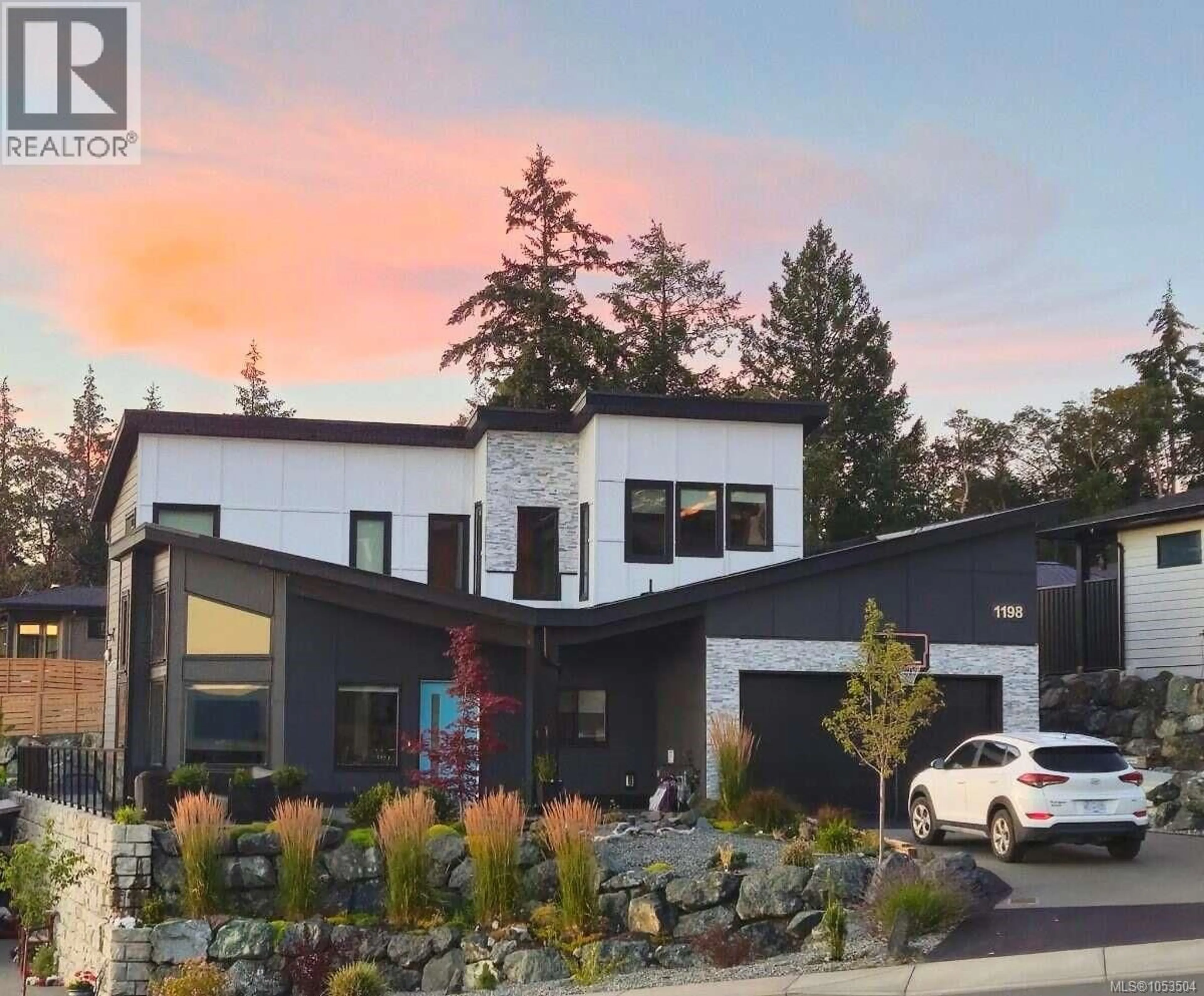 Home with vinyl exterior material, unknown for 1198 VIEWTOP ROAD, Duncan British Columbia V9L0H7