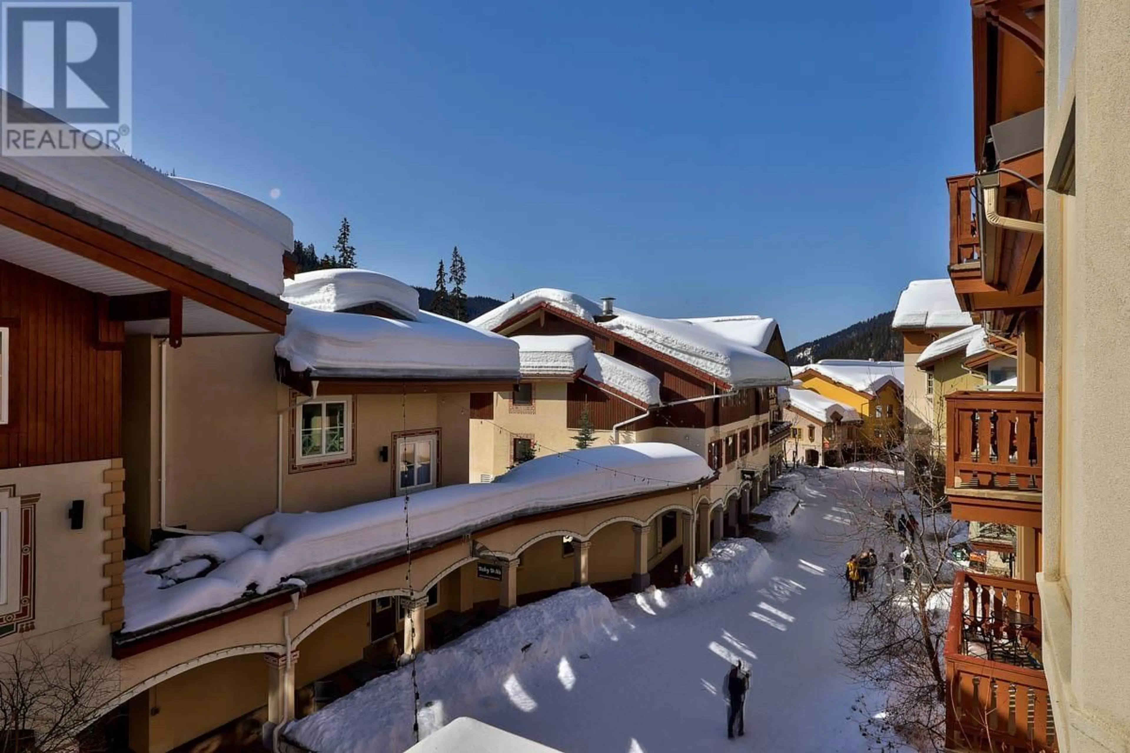 Patio, mountain view for 1305B - 3250 VILLAGE WAY, Sun Peaks British Columbia V0E5N0