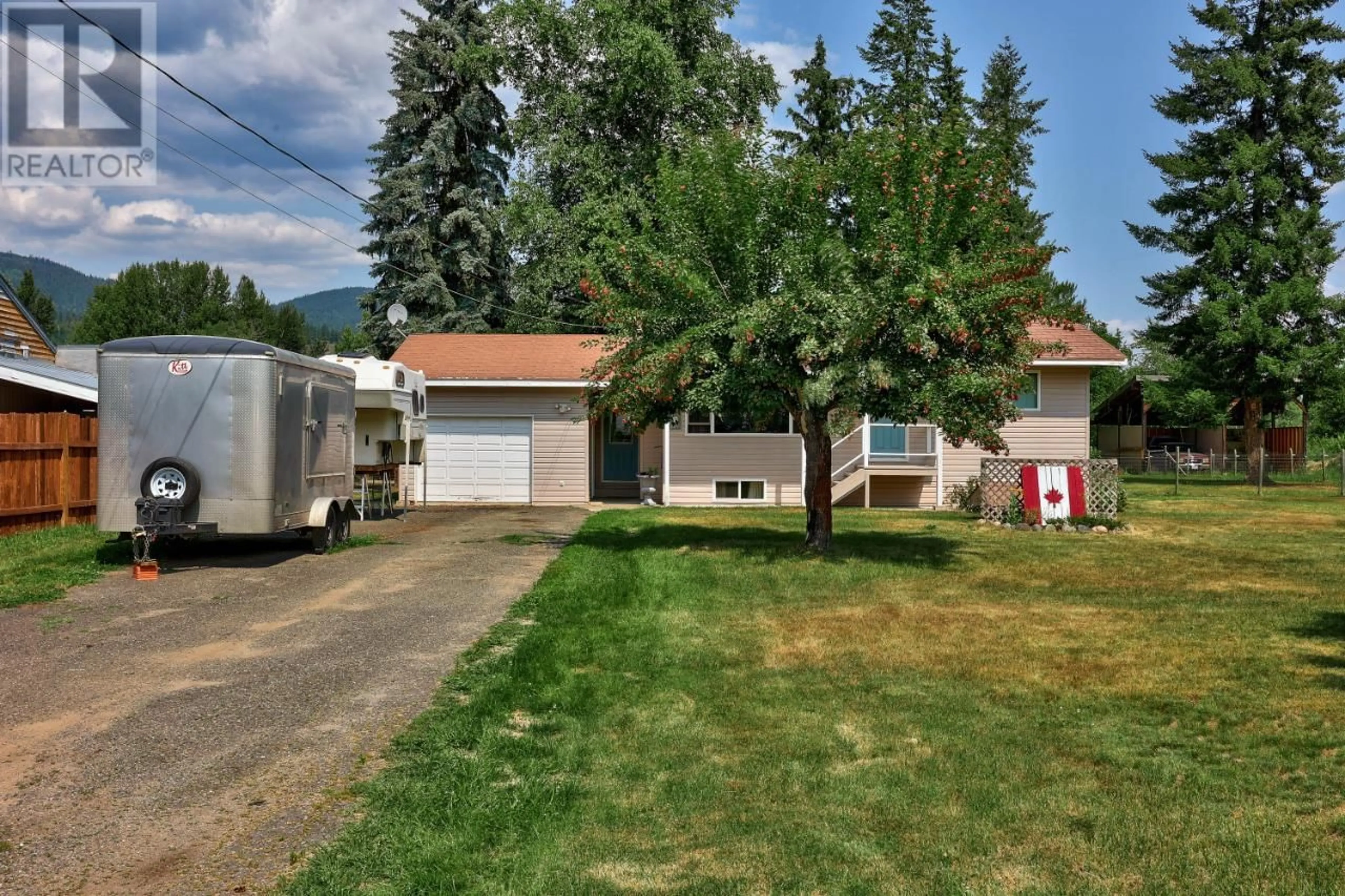 Frontside or backside of a home for 245 PHILLIPS ROAD, Clearwater British Columbia