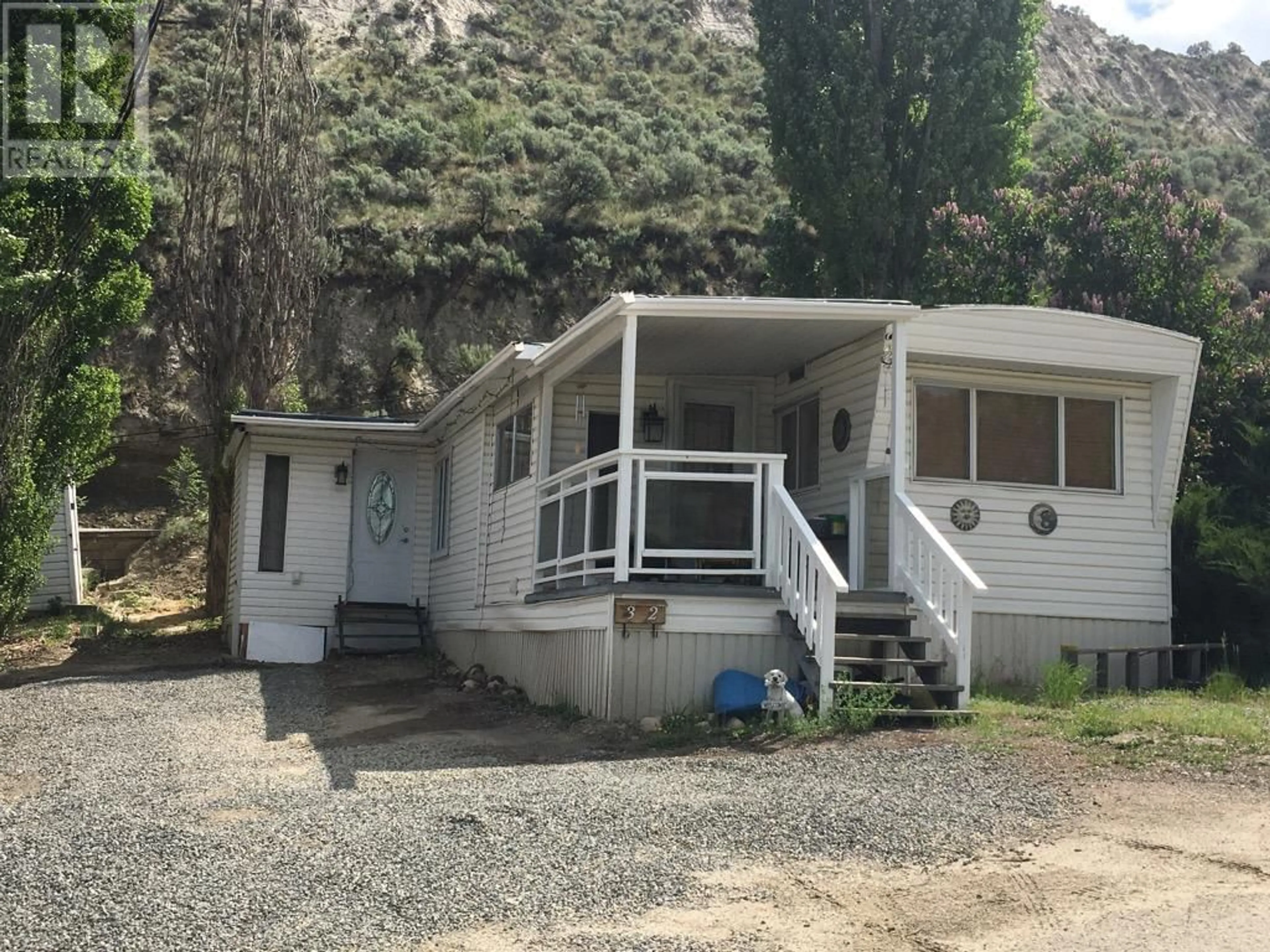 Outside view for 32-4395 TRANS CANADA HIGHWAY E, Kamloops British Columbia