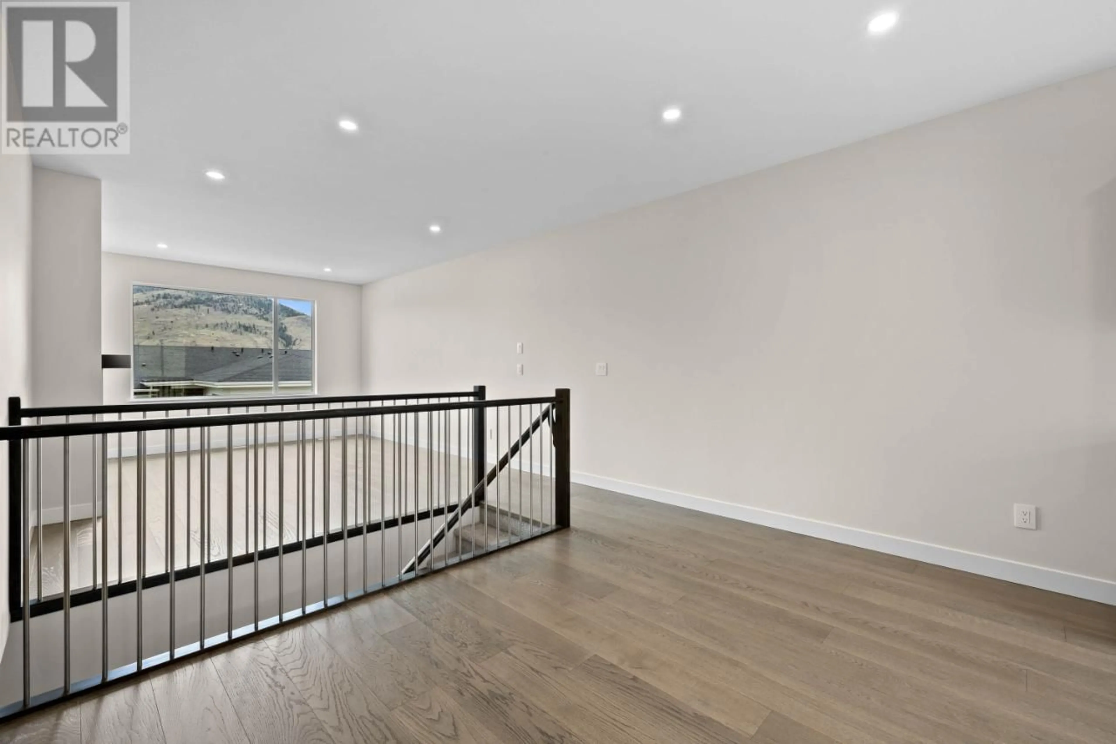 Indoor foyer for 119-2045 STAGECOACH DRIVE, Kamloops British Columbia