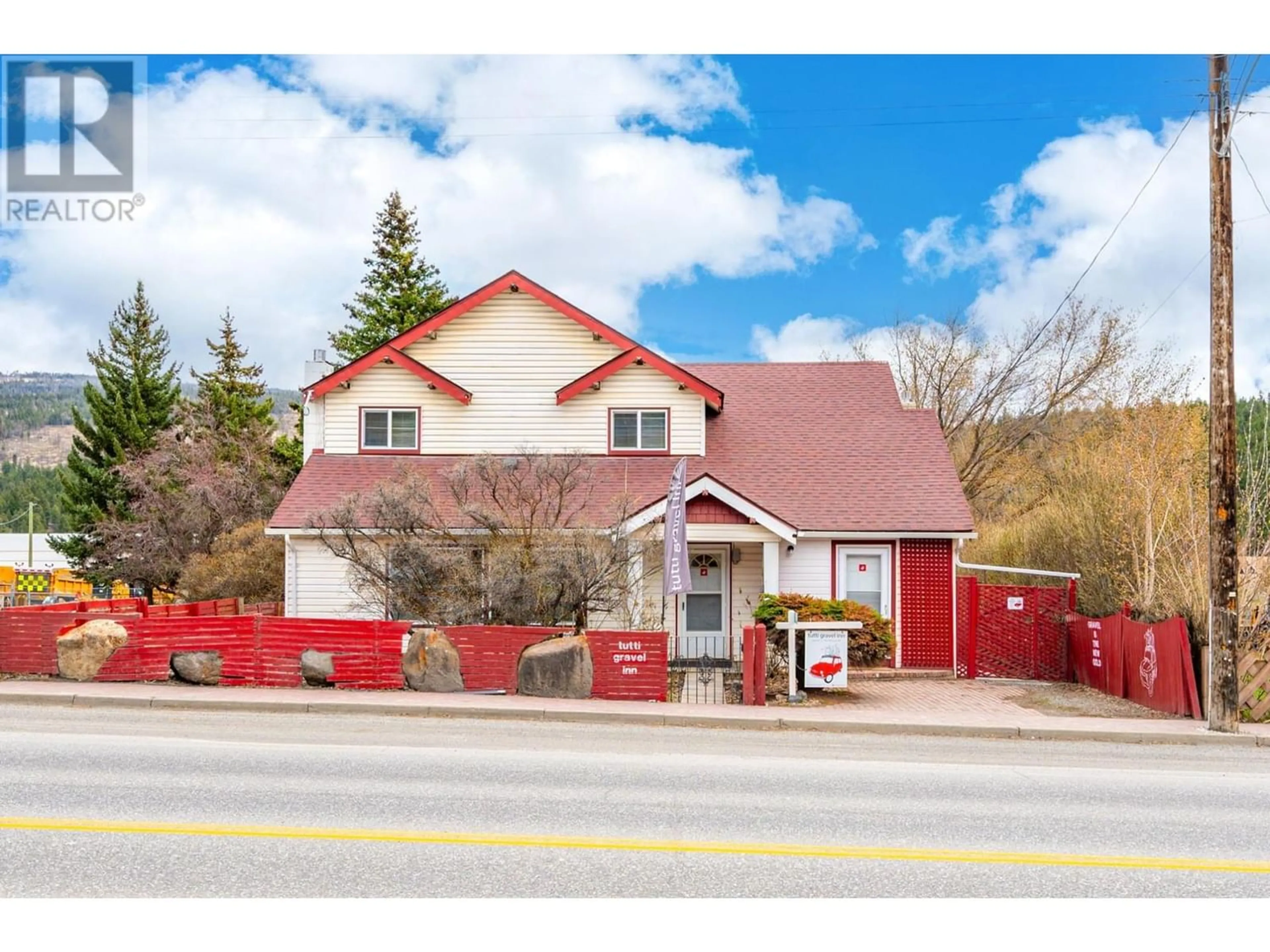 Frontside or backside of a home for 1411 CARIBOO HWY 97, Clinton British Columbia