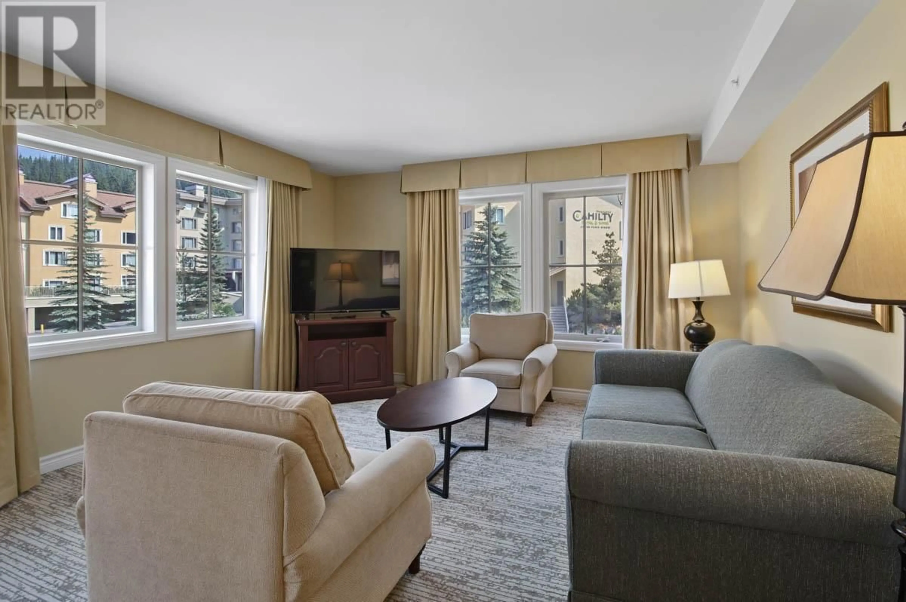 Living room with furniture, unknown for 1316 B - 3250 VILLAGE WAY, Sun Peaks British Columbia V0E5N0