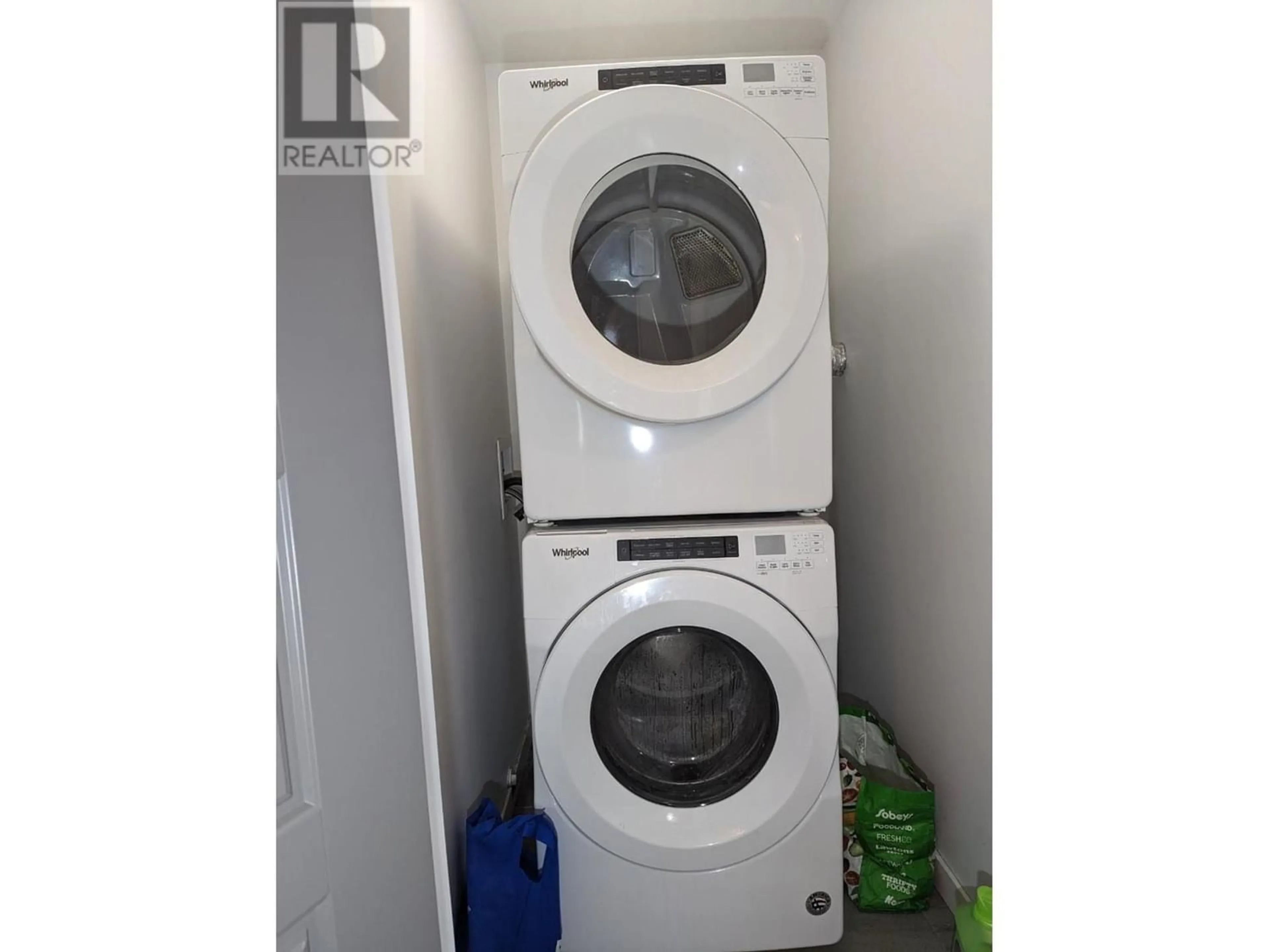 Washer and dryer for 123-1323 KINROSS PLACE, Kamloops British Columbia V1S0B8