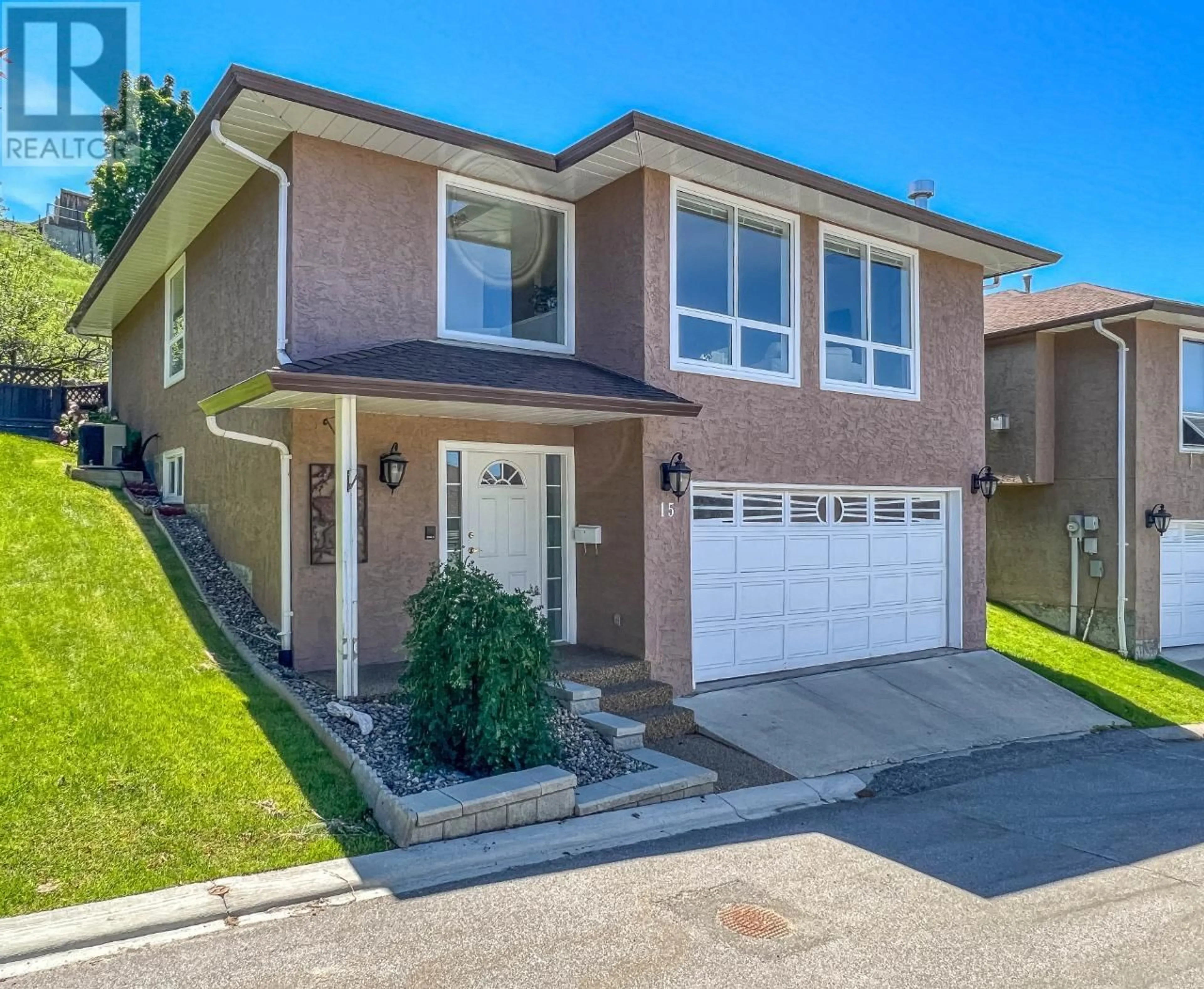 Frontside or backside of a home for 15-2020 VAN HORNE DRIVE, Kamloops British Columbia V1S1G3