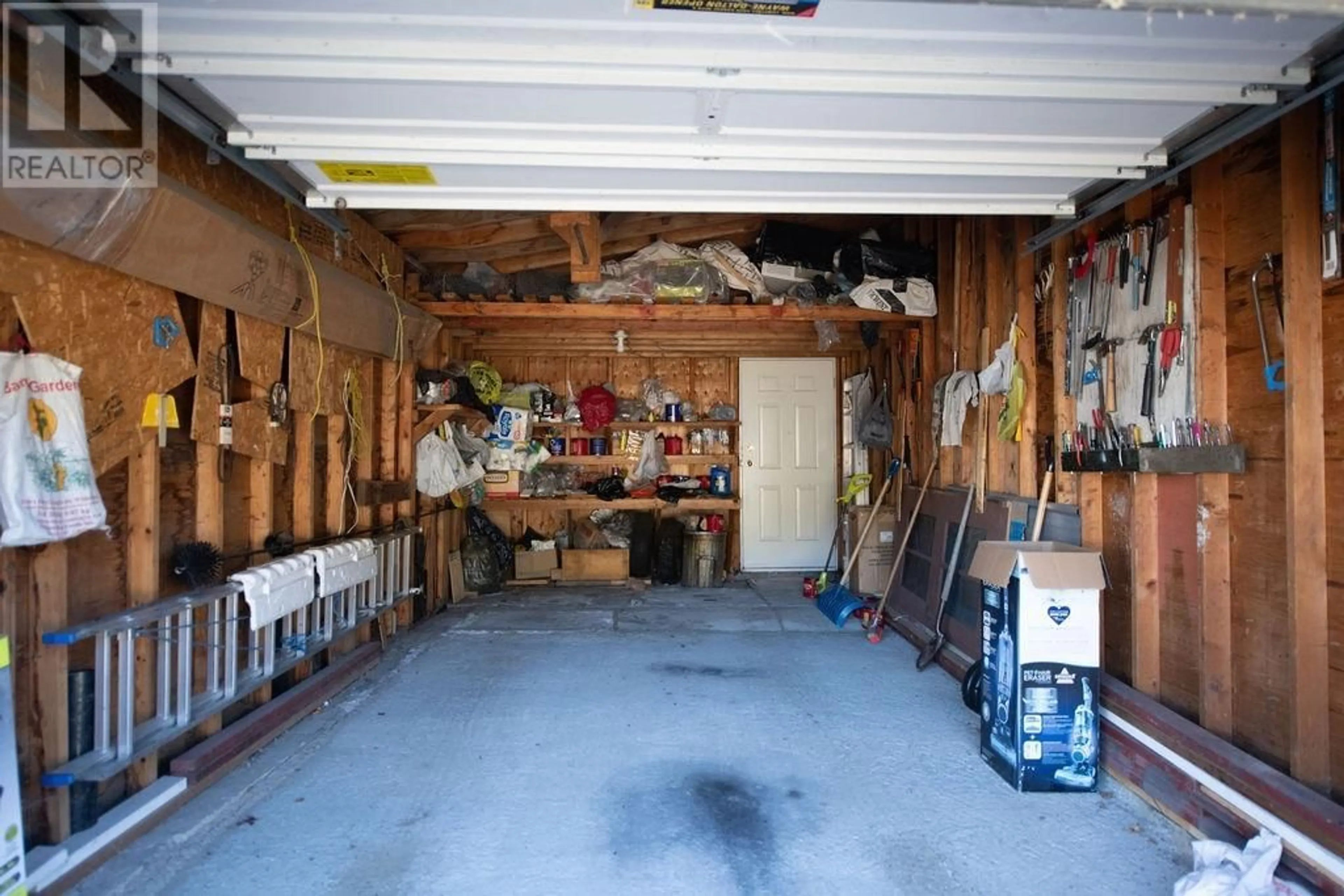 Indoor garage for 3076 MCCORVIE ROAD, Clearwater British Columbia V0E3A0