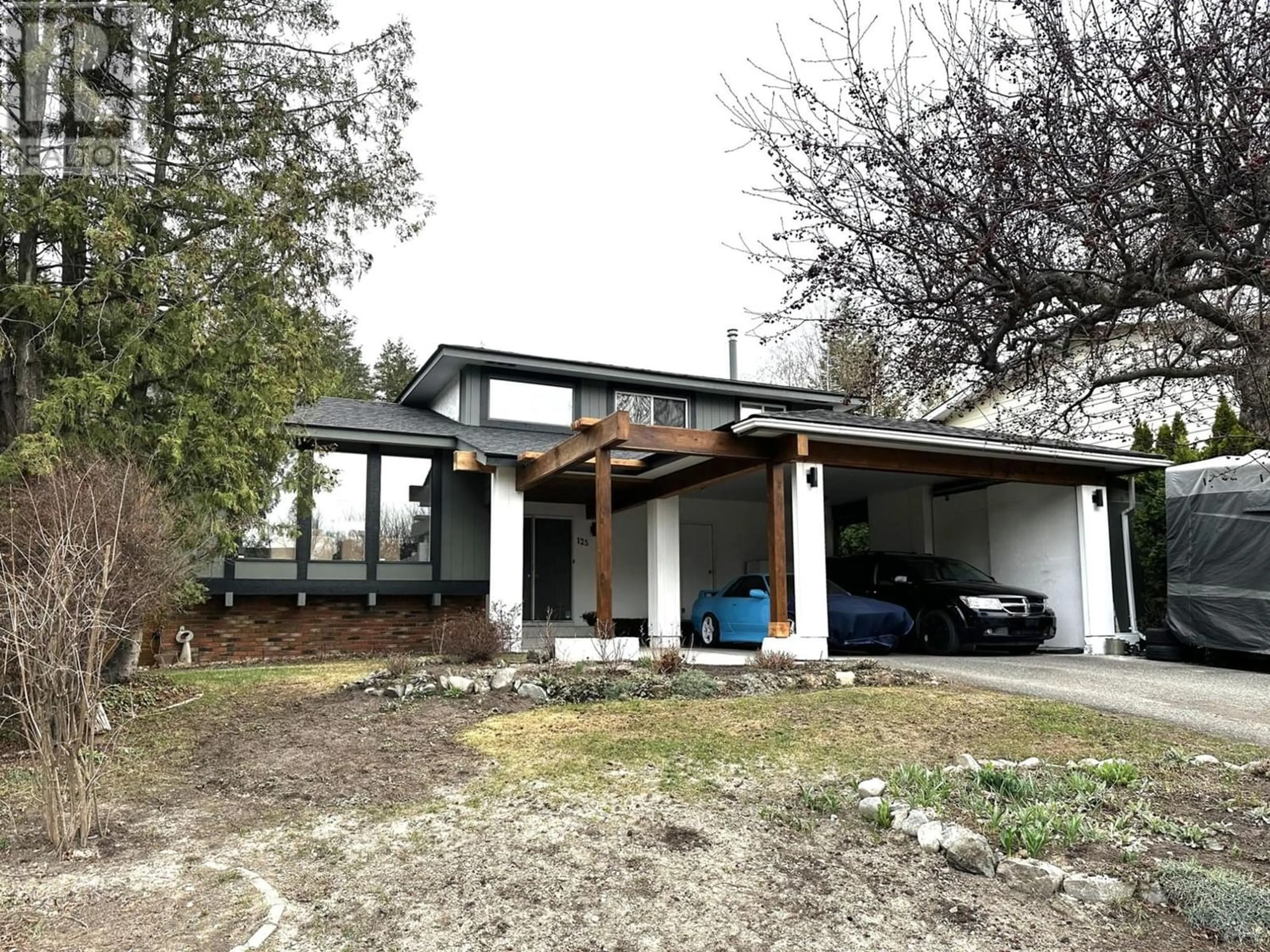 Frontside or backside of a home for 125 MONMOUTH DRIVE, Kamloops British Columbia V2E1L8